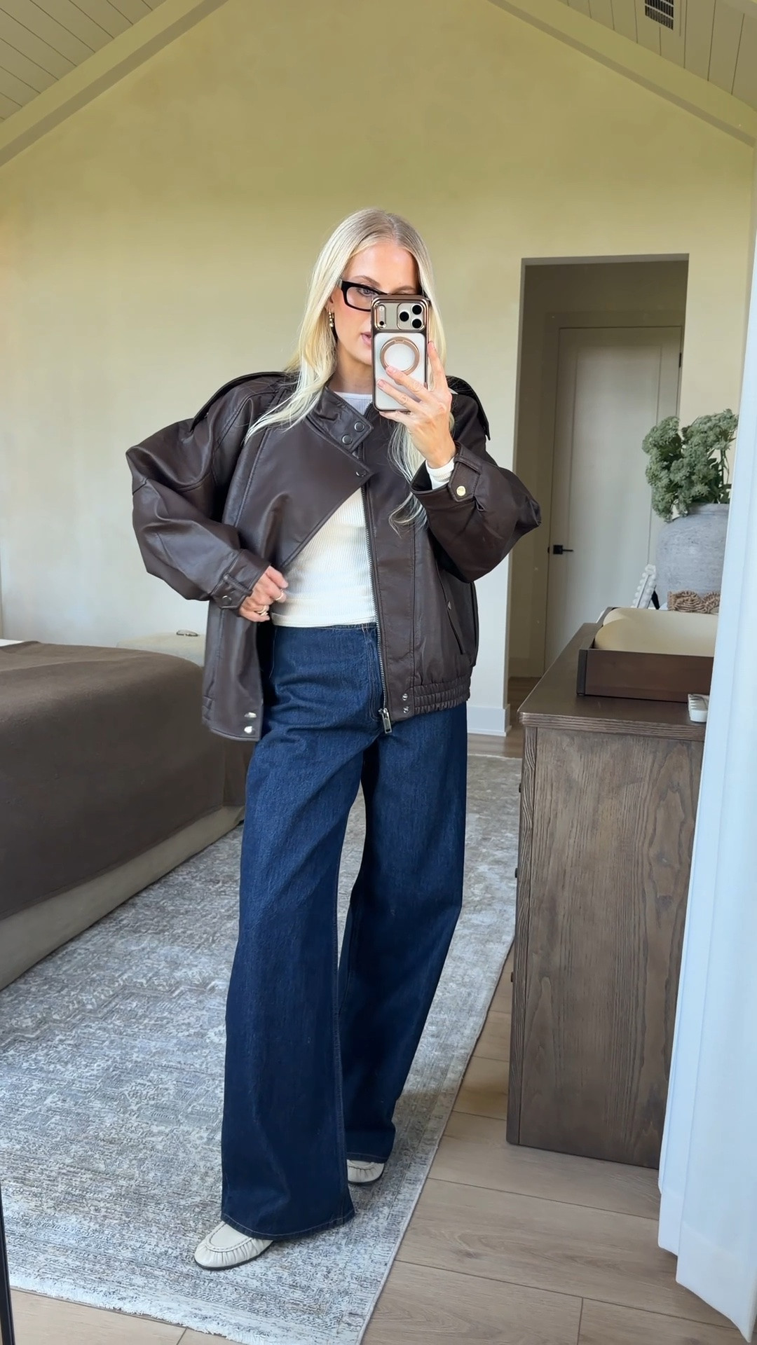 SIZE: small in top, med in jacket, 28 reg in jeans! #kathleenpost @abercrombie #AbercrombiePartner

Fall outfit inspo, fall transition looks Abercrombie fall haul, casual chic fall look