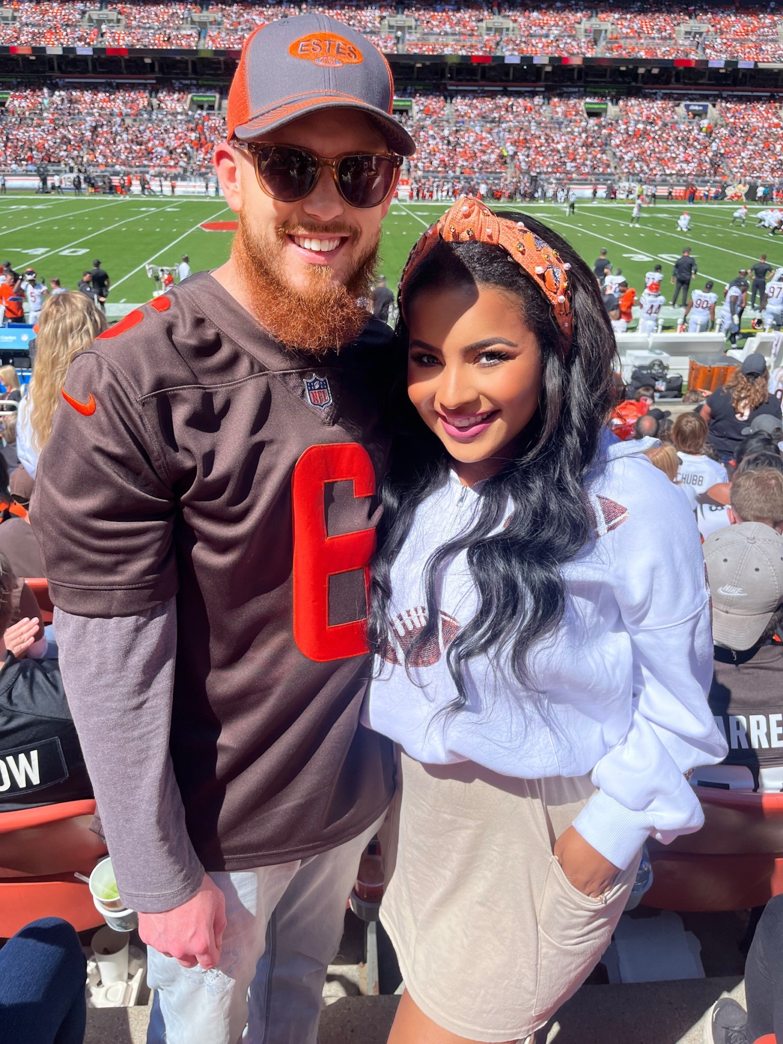 RUFF game always LOYAL 🧡🤎🐶🏈

Browns game with the hubby didn’t disappoint except the browns didn’t win, fetch us one next time Cle! 

Best outfit so cute and comfy! 
Tucked my sweatshirt into a belt for a cropped look.

Headband always Brianna Cannon can use my code 10AYAKO for a discount 

#LTKTeacher 
#LTKFootball
#FootballSunday 

#LTKMidsize #LTKSeasonal #LTKPetite