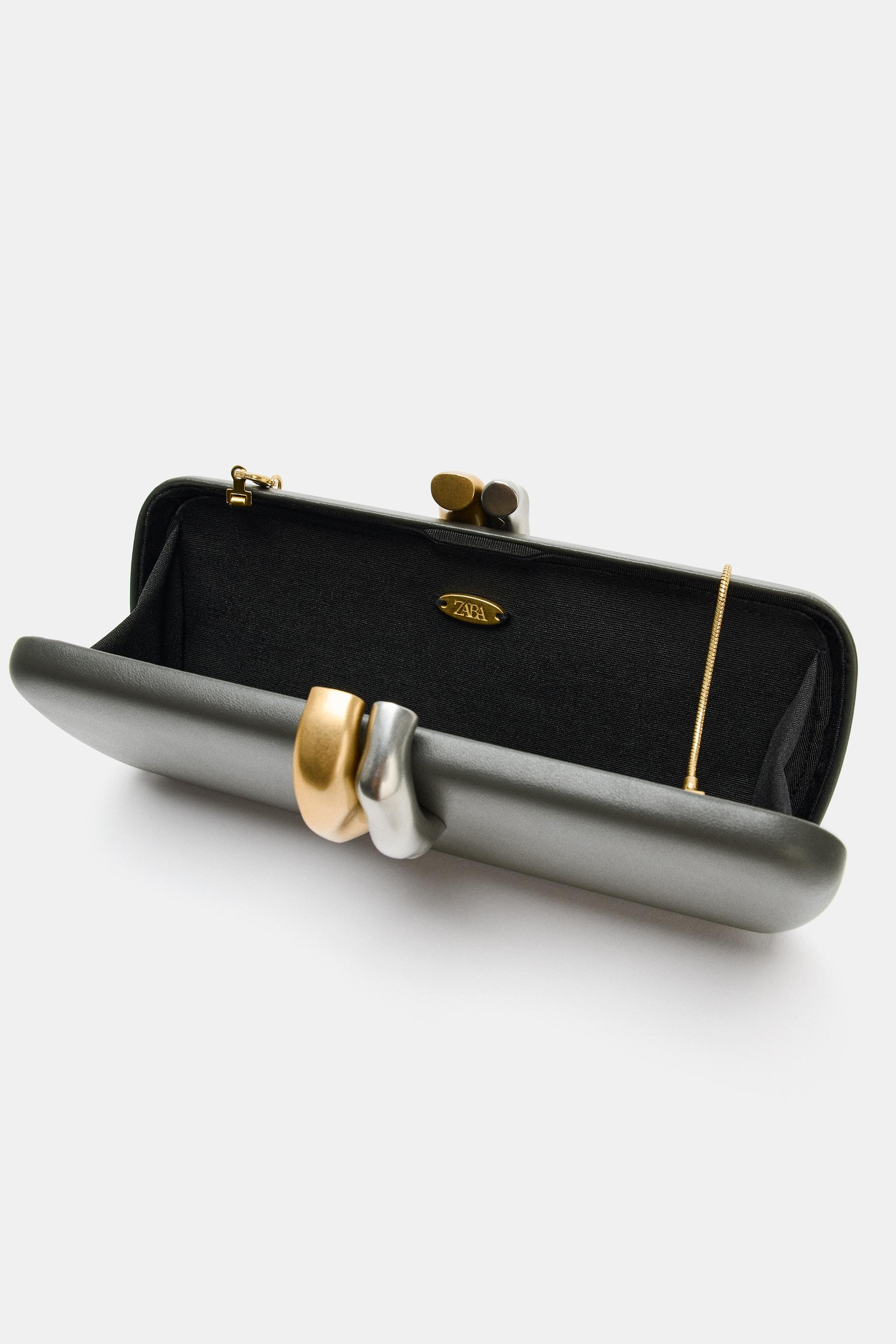 RIGID CLUTCH WITH METAL DETAIL | Zara US