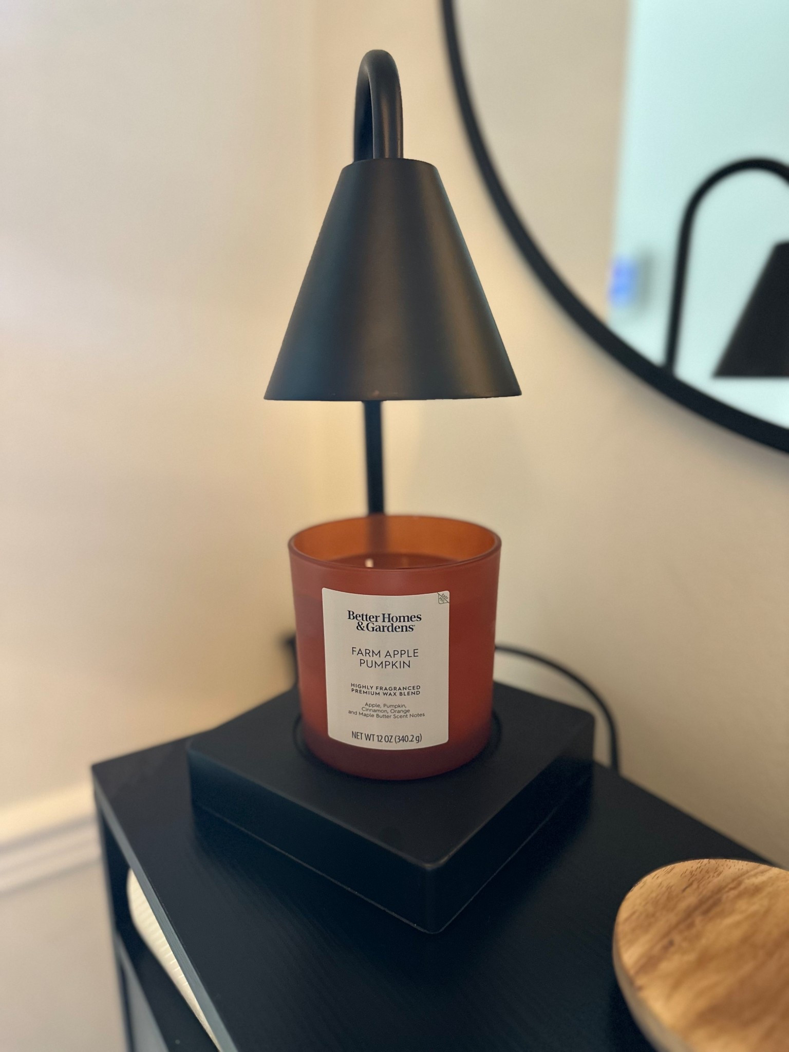 if you want your house to smell like a fall, do yourself a favor and get this candle bonus points if you get the warmer!! 

#LTKSaleAlert #LTKHome #LTKFindsUnder100