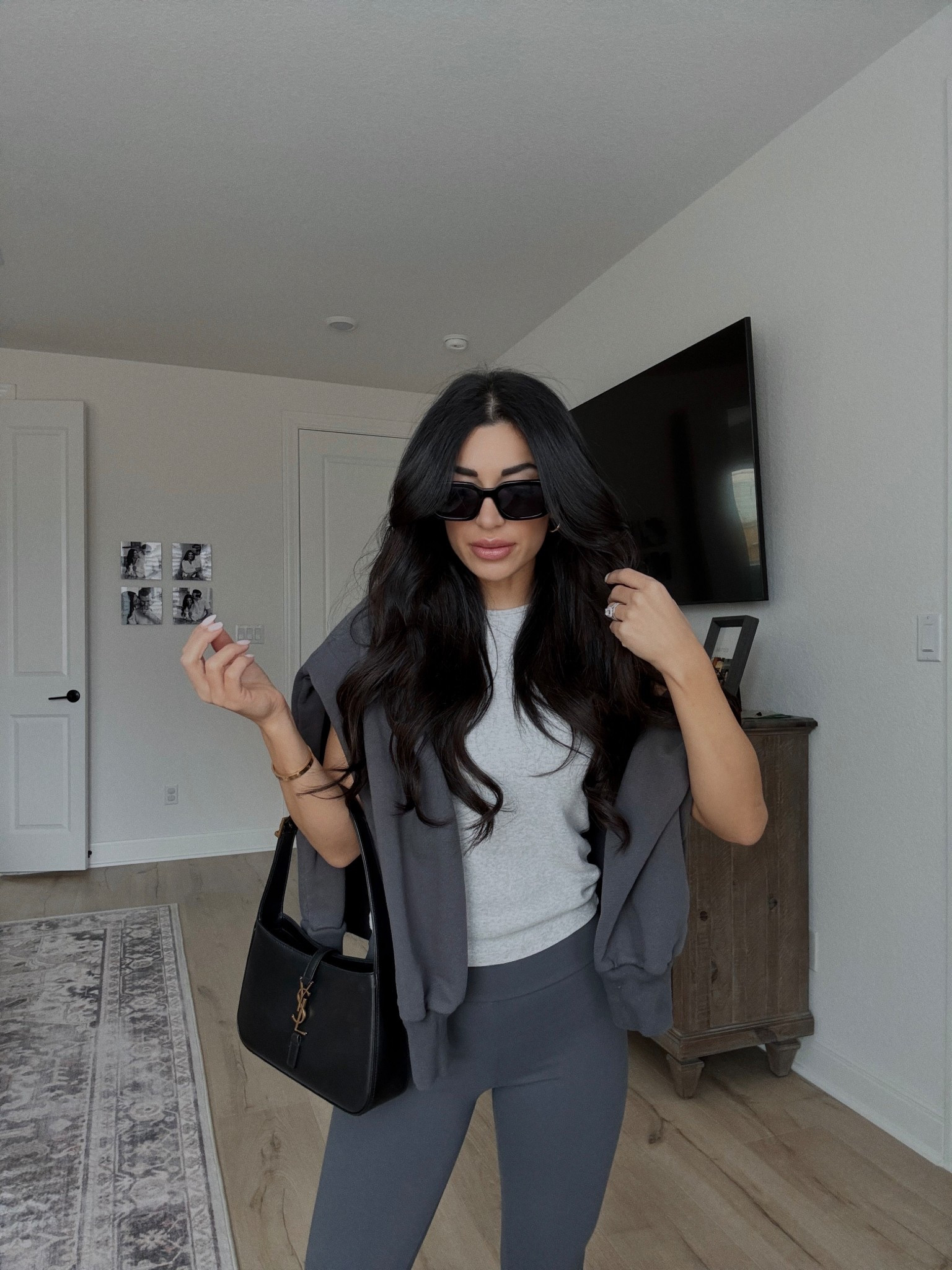 Elevated casual chic mom fit 📸😎🫶🏼

#LTKmomlife #LTKootd #LTKdayinmylife