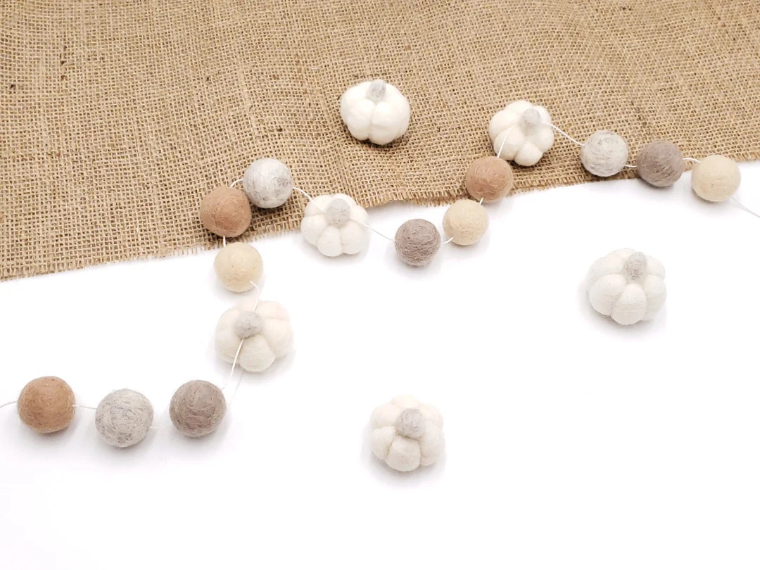 Felt Pumpkin Garland: Rustic Fall Thanksgiving Decor | Etsy (US)