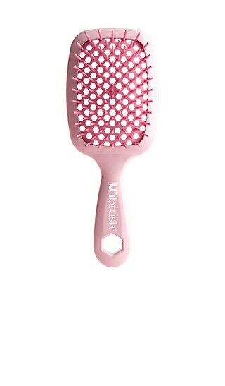 UNbrush Detangling Brush in Peony Pink. | Revolve Clothing (Global)