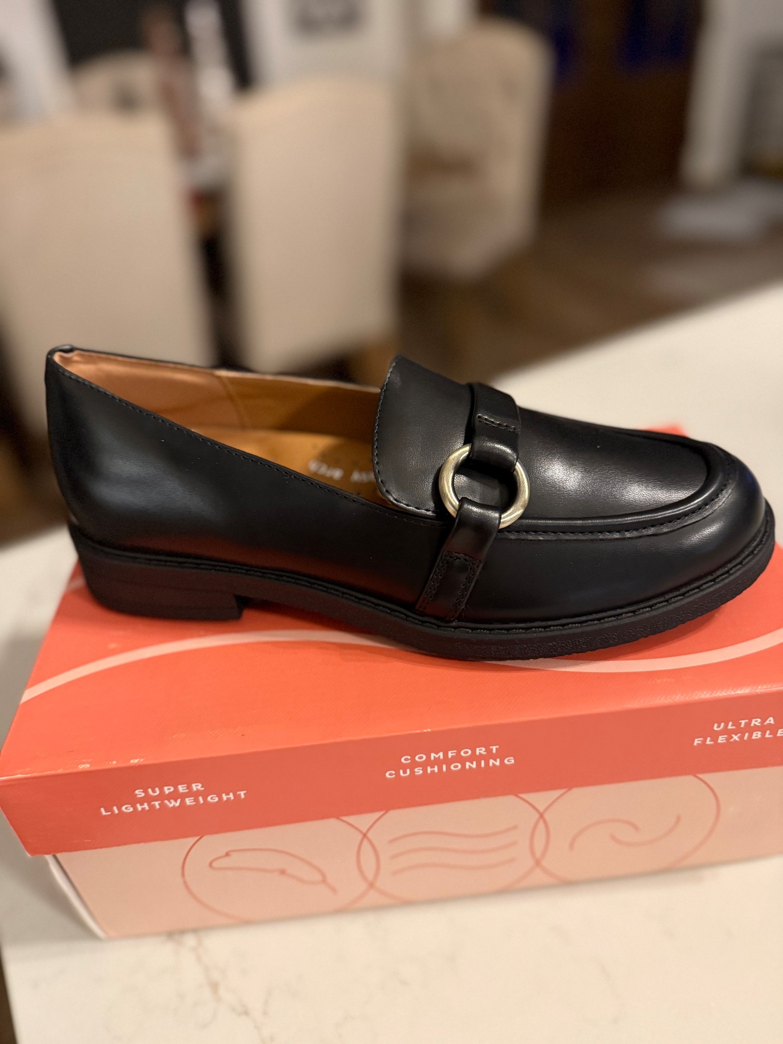 Women’s loafers 


#LTKWorkwear #LTKFindsUnder50 #LTKmomlife