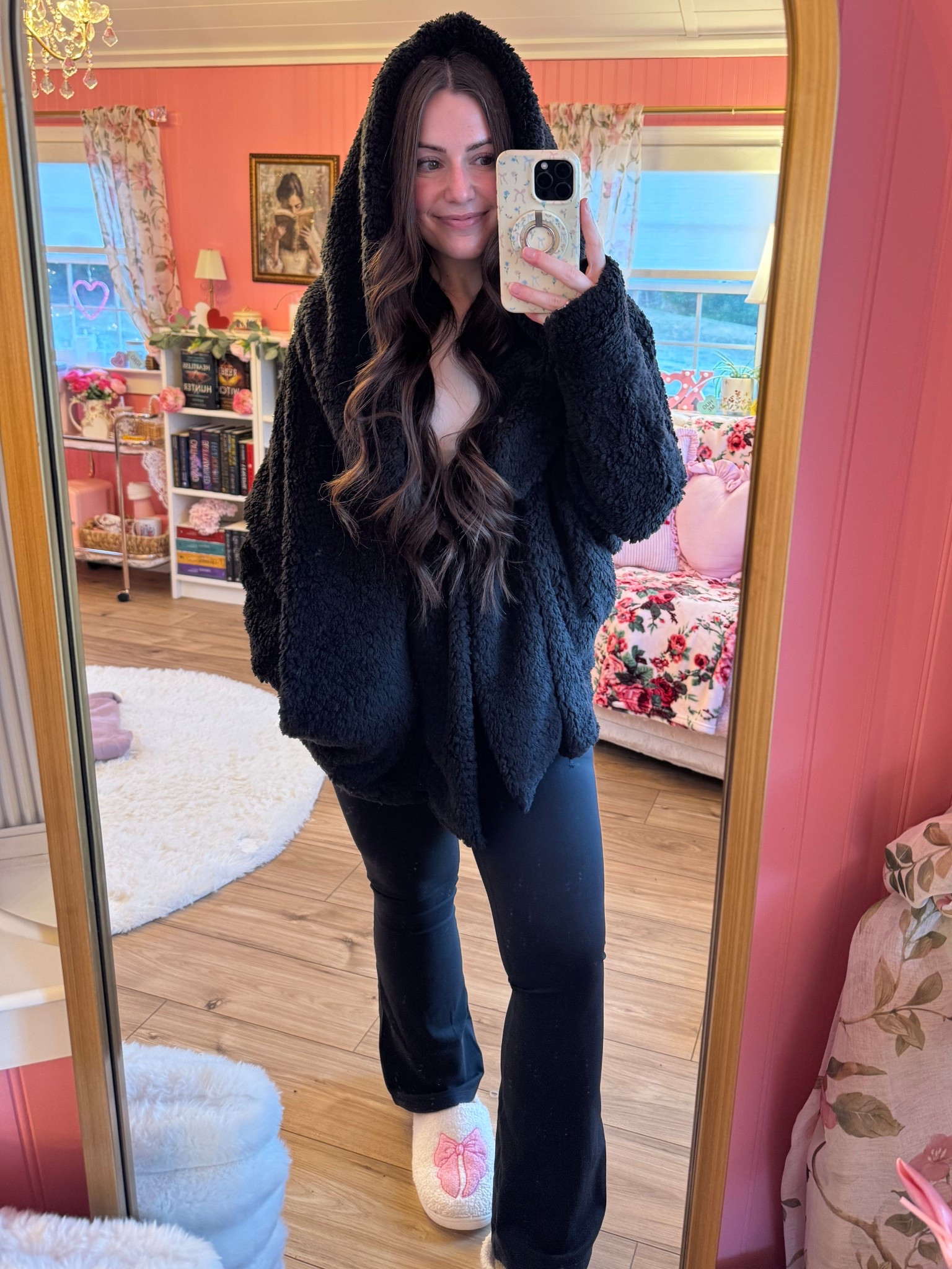 perfect outfit for cold days in the library shed❄️📚💗
✨outfit details linked here✨
💗more shed finds are on my Amazon storefront!

#LTKootd