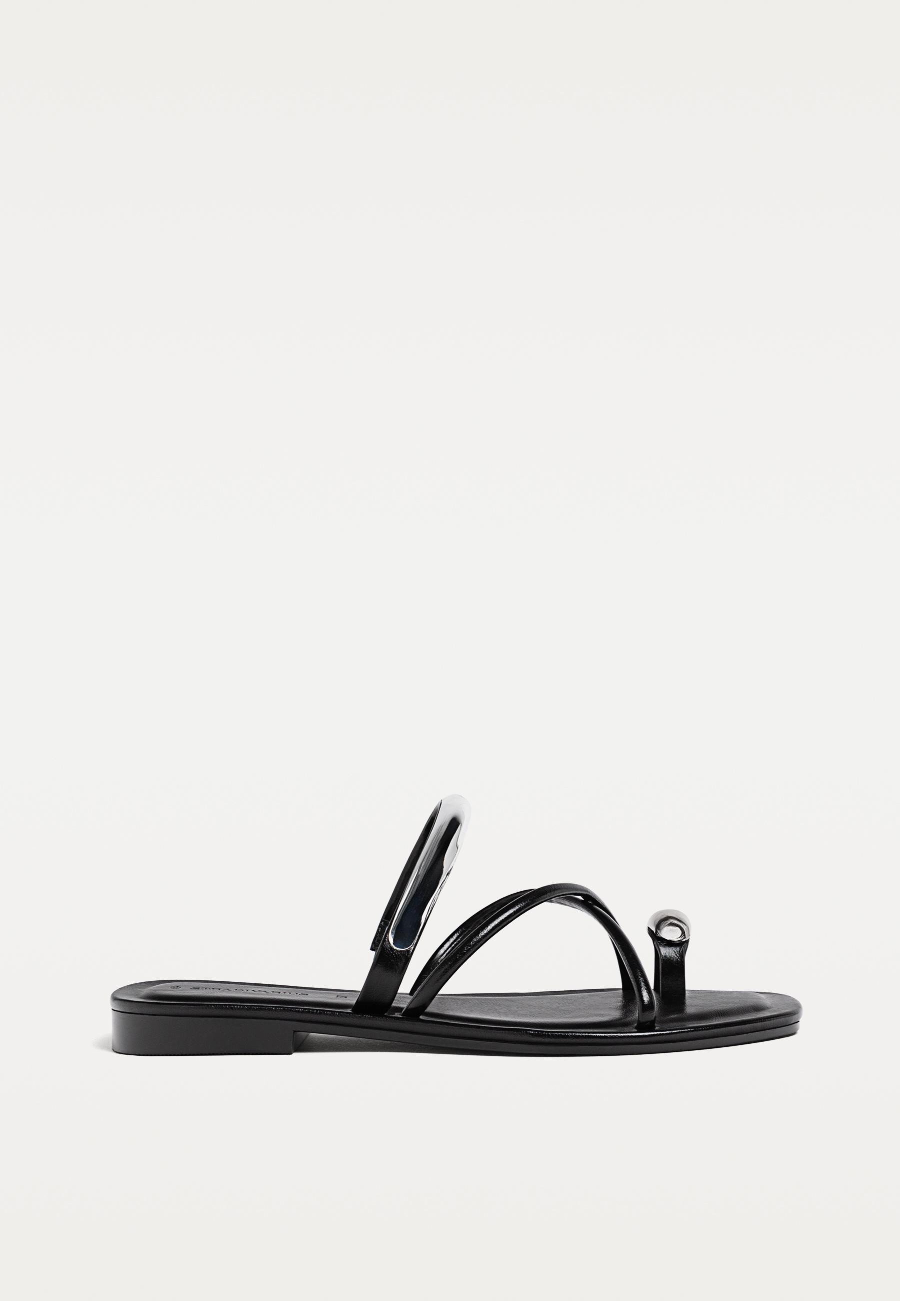 Flat sandals with metal detail - Women's fashion | Stradivarius United Kingdom | Stradivarius (UK)