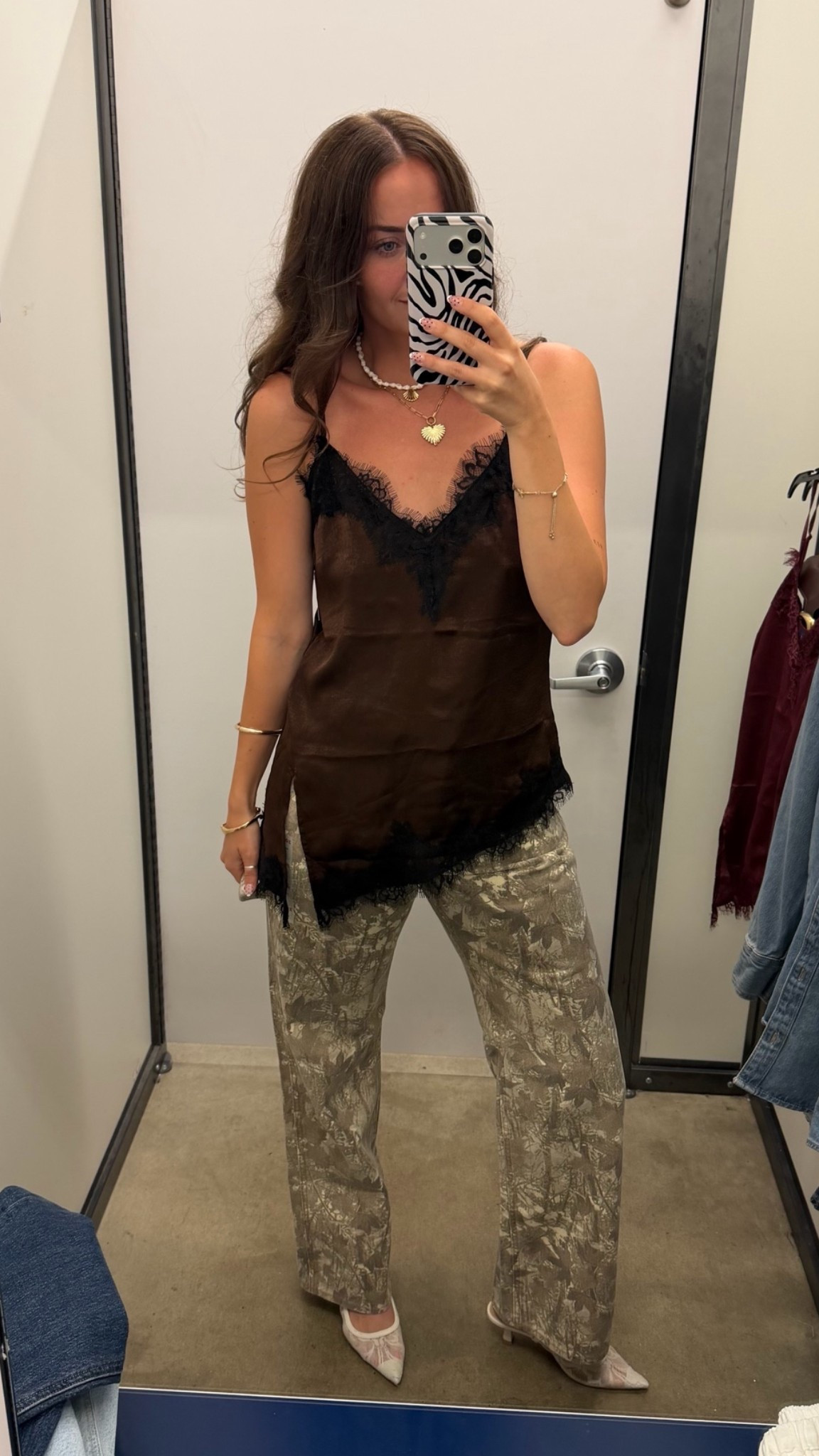 5’9” wearing size small lace tank top, and 30/32 men’s camo pants (I ended up ordering 30/34 for a taller length)

#LTKootd #LTKTall