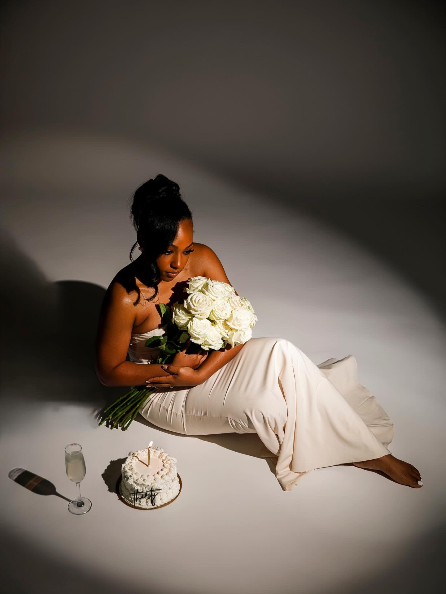 act iii | 3.5.96 ✨

I feel a shift, within, as I enter this next chapter that just feels right. I’ve finally arrived. I’m done chasing accolades, the “what’s next” and future fulfillment. I’m living in the now and in the hard work I put in all of these years to get to this point.

This new chapter is all about practicing gratitude for everything God has blessed me with in my 20s. I’m done planning every step and just following the path God has destined for me. My mind is clear and my heart is open. 

Forever grateful for the lessons, proud of the growth and excited for what’s next. This decade already feels like mine. Cheers to 30 🥂🎂

📸: @cdixonphotos
💋: @perfectpouthouston 
💁🏽‍♀️: @hesogroovy.___ 

#thirty #newdecade #birthdaylove