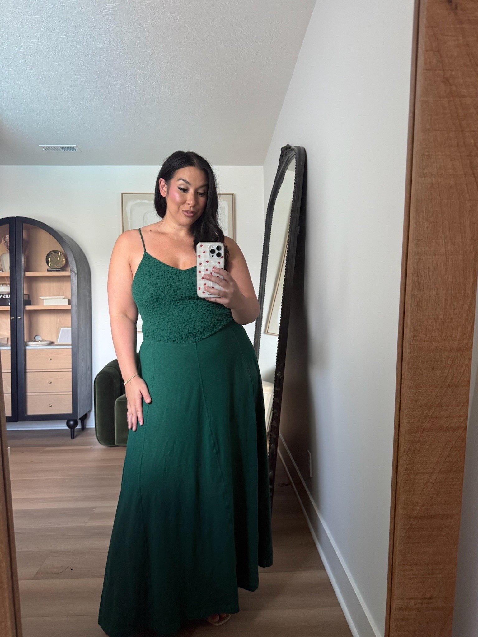 Flattering green moment in a flowy fabric
Size XL


summer dresses, midsize fashion, outfit inspo

#LTKootd #LTKSeasonal #LTKMidsize