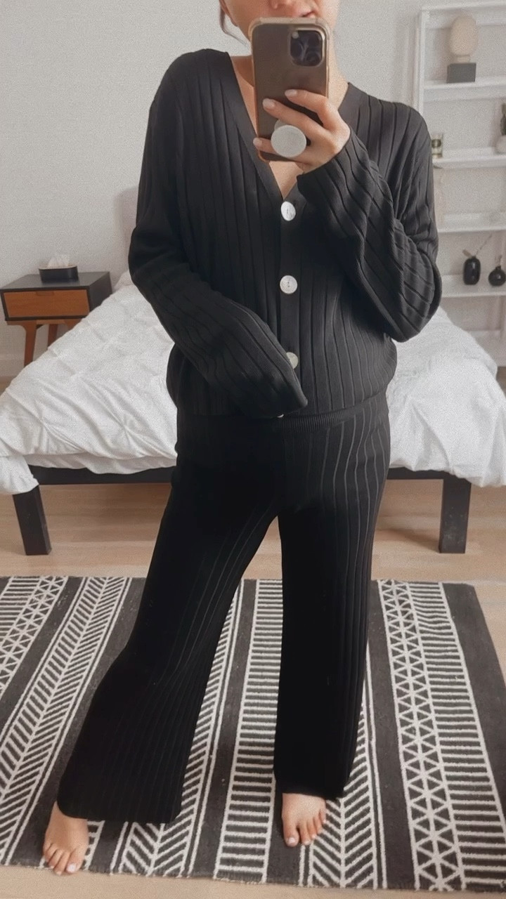 Maternity set, maternity outfit, maternity loungewear, lounge wear set, maternity style 

#LTKsalealert #LTKbump #LTKFind