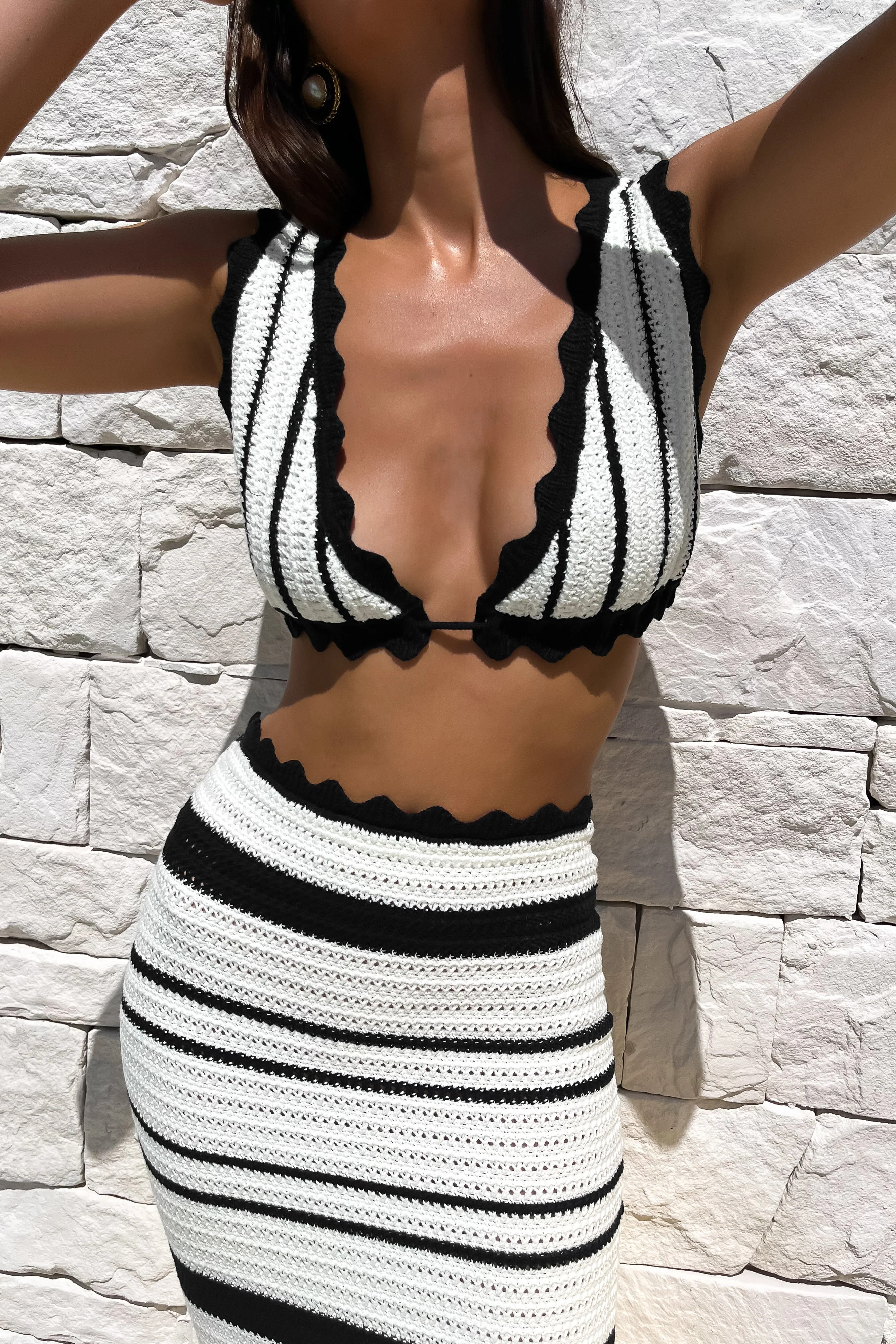 Jadia Contrast Crochet Bralette - Black/White | MESHKI US