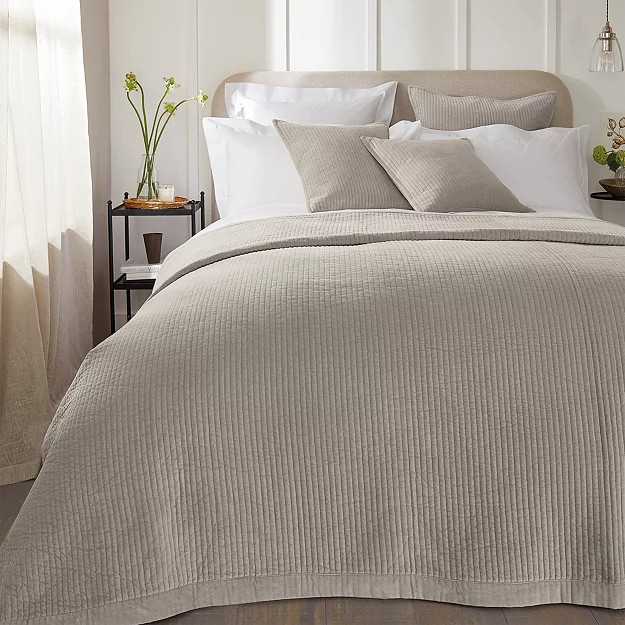 Amara Quilt | The White Company (UK)