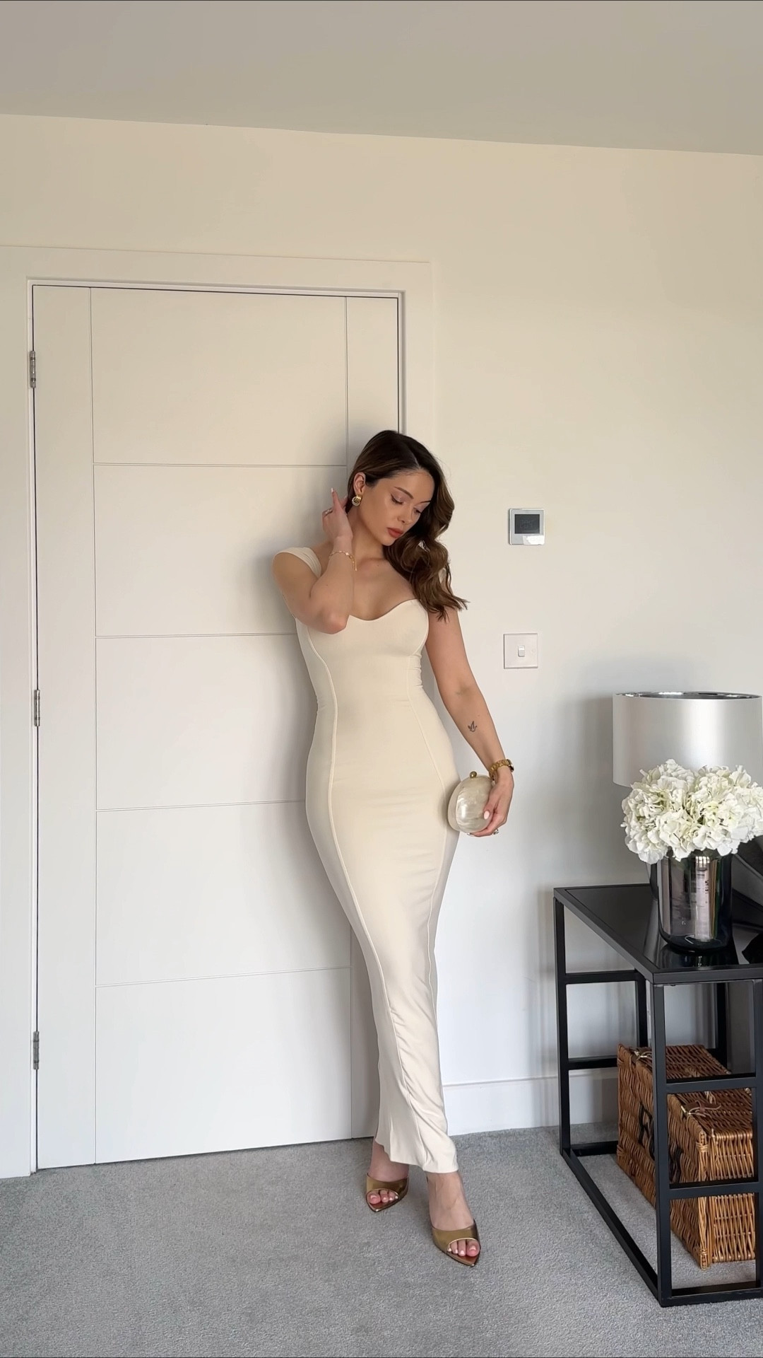 Summer maxi dress styling idea 🤍 wearing UK 6

#summerdress #holidayoutfit #holidaydresses #dress #daydress #longdress #maxidress #bodycondress #sophisticated #classy #eveningwear #datenightoutfit #stylingideas #styletips #howtowear #howtostyle #whattowear #birthdaydress #plaindress 

#LTKsummer #LTKdatenight #LTKstyletip