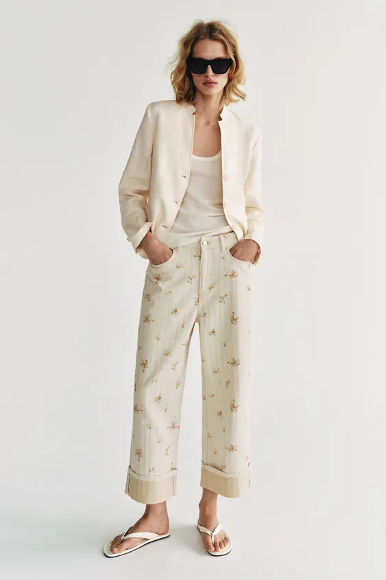 Model height: 179 cmMID-RISE - TAPERED LEG - ANKLE LENGTHZARA WOMAN COLLECTIONMid-rise jeans with... | Zara US