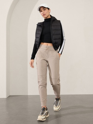 Headlands Hybrid Trek Mid Rise Jogger | Athleta