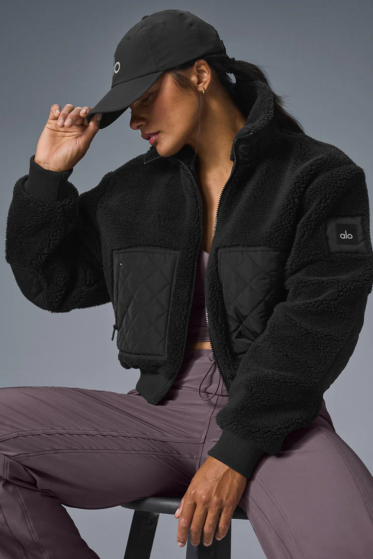Sherpa Edge Bomber - Black | Alo Yoga (US)