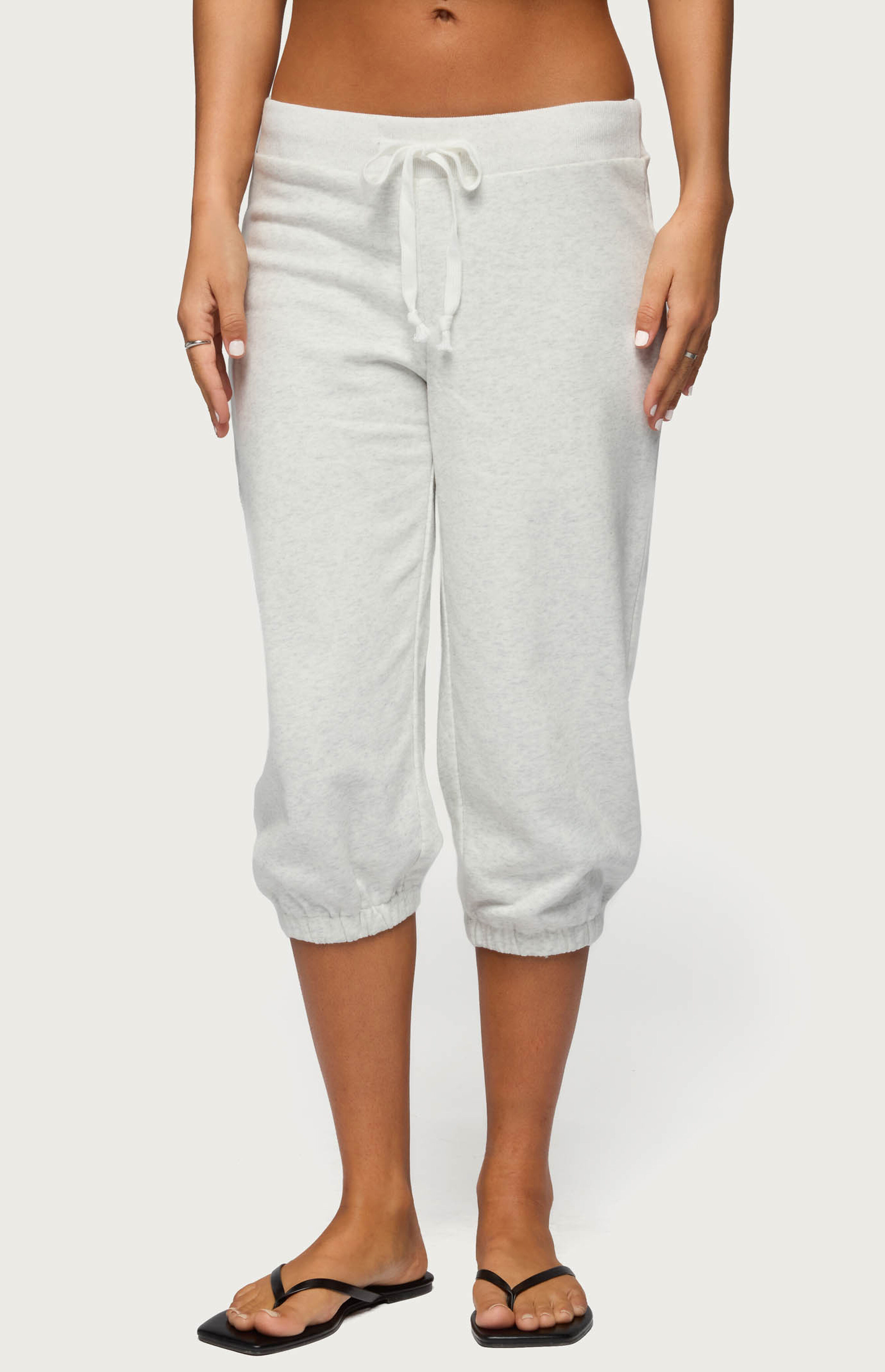 Edikted Deana Capri Sweatpants | PacSun