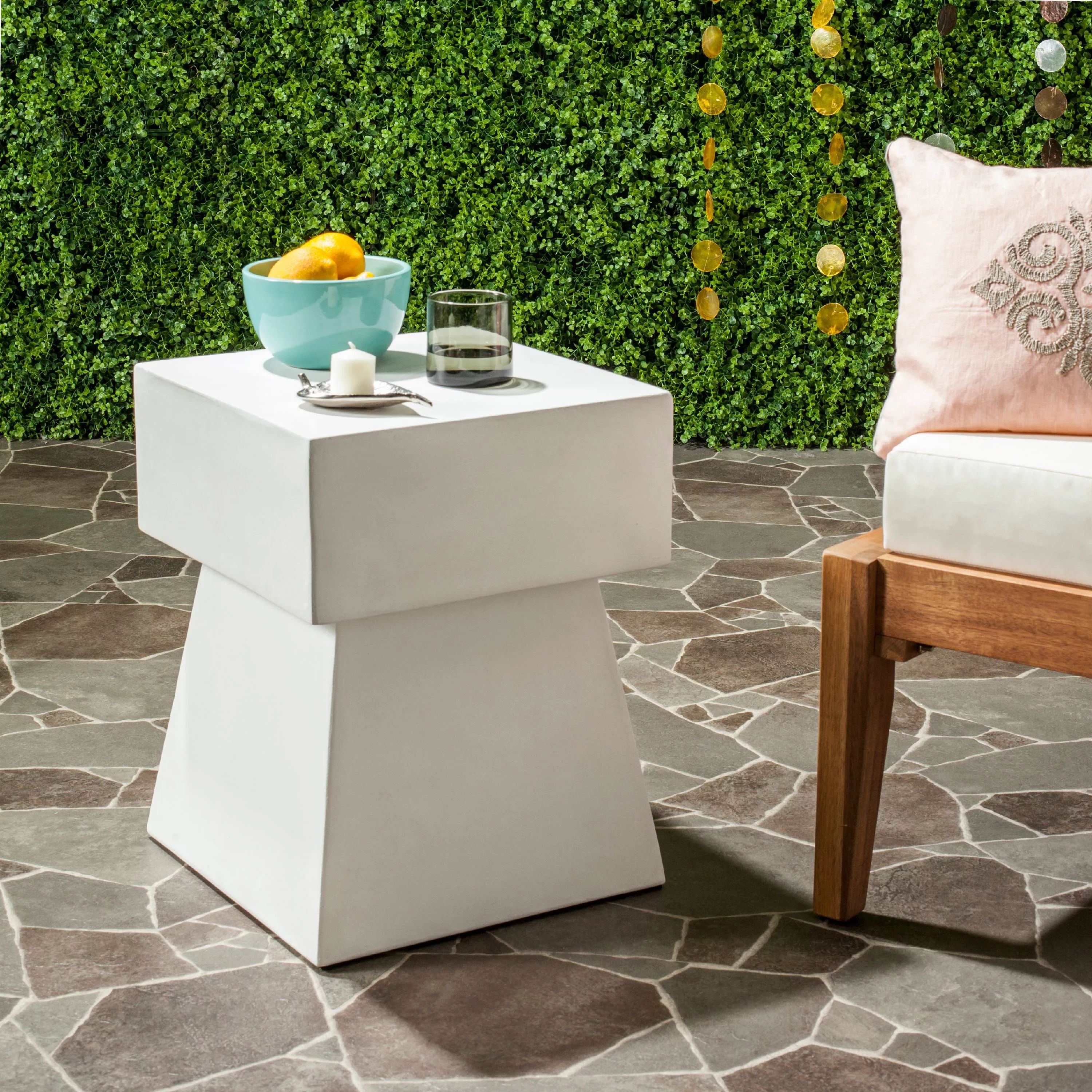 Safavieh Zen Mushroom Outdoor Concrete Accent Table - Ivory - Walmart.com | Walmart (US)