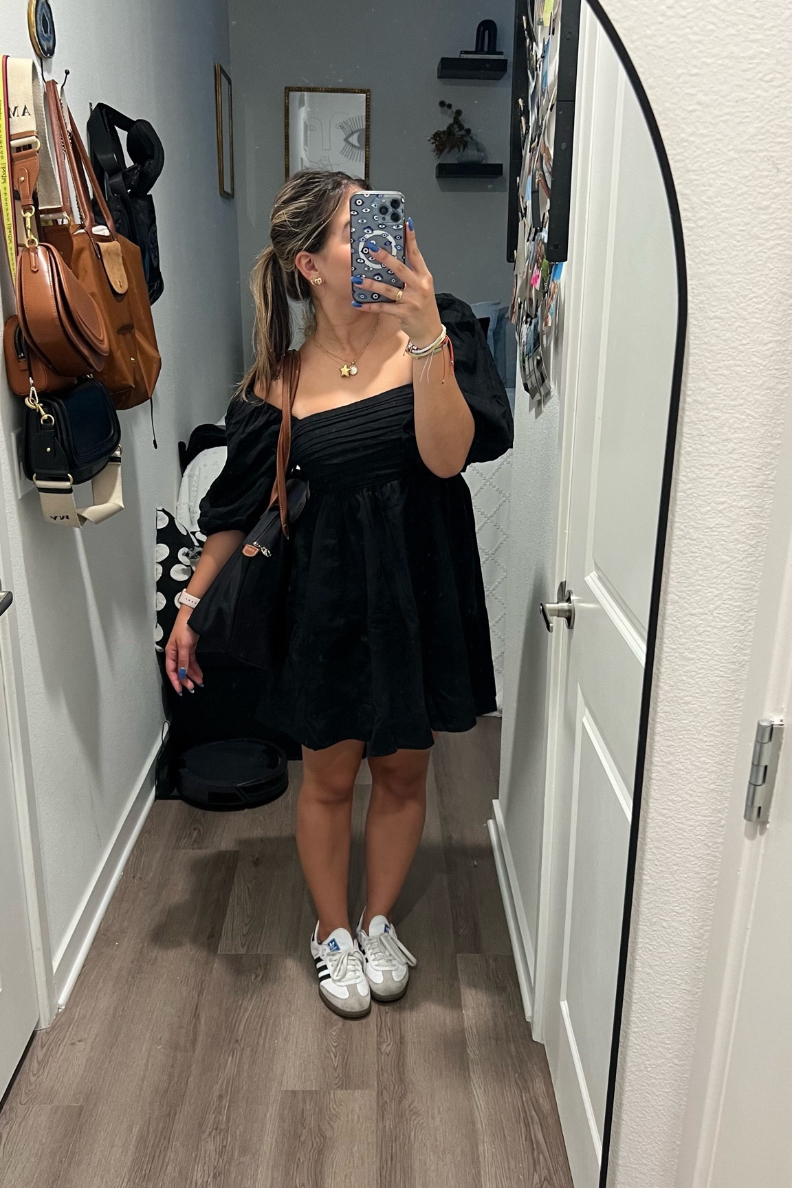 Back to class outfit ideas🖤📓✍🏼 

Dress, back to class, university, college, fall semester, day on campus, cute, stylist 

#LTKSeasonal #LTKstyletip #LTKsalealert