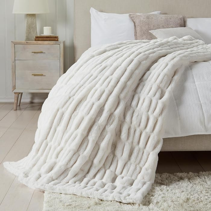 Luxury Micro Plush Throw Blanket | Thick Faux Fur | White | Amazon (US)