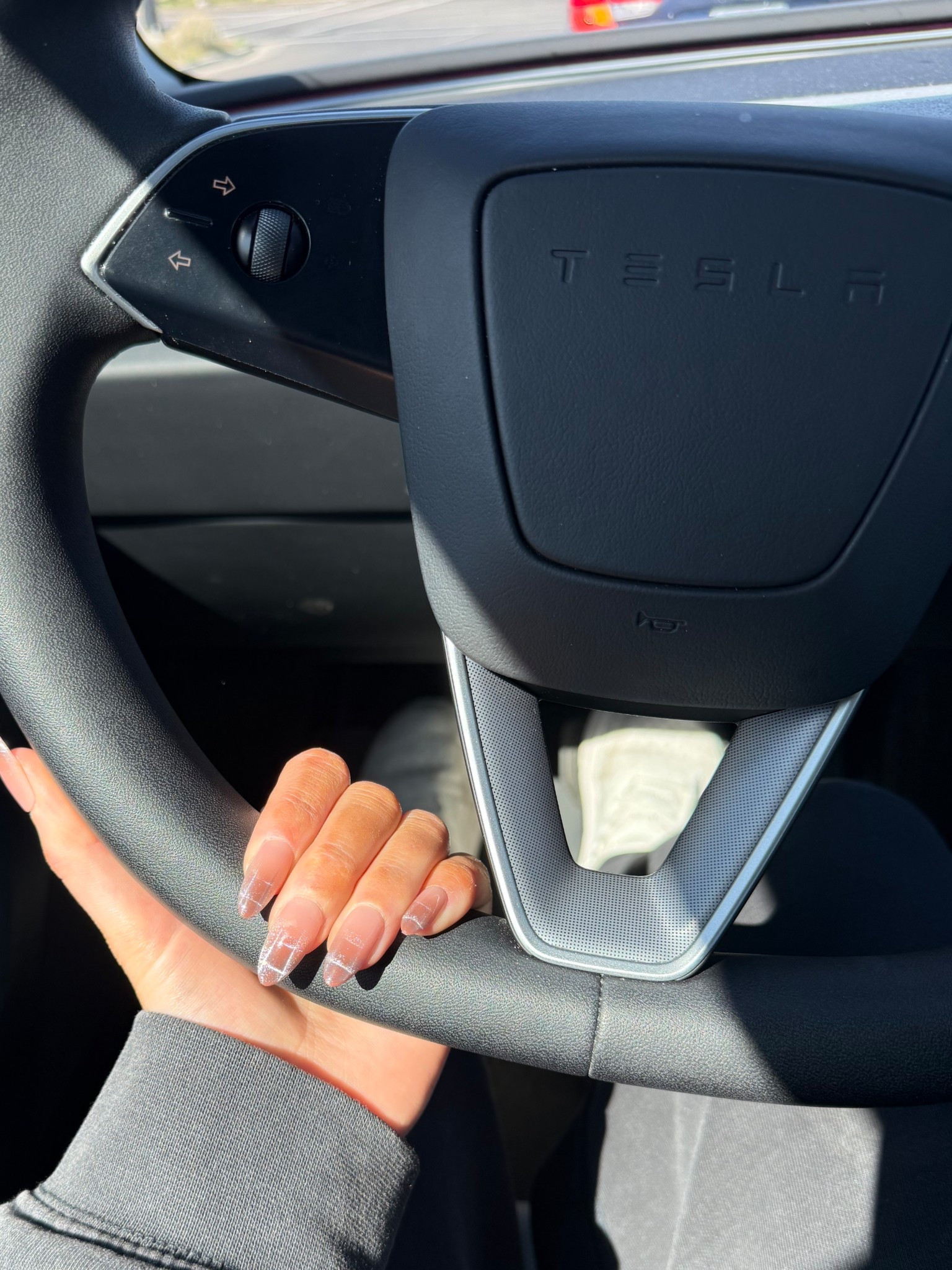 These press ons are GOOD!! Reviews speak for themselves & u can’t beat the price 🏷️ 40 diff designs 🙌🏽
