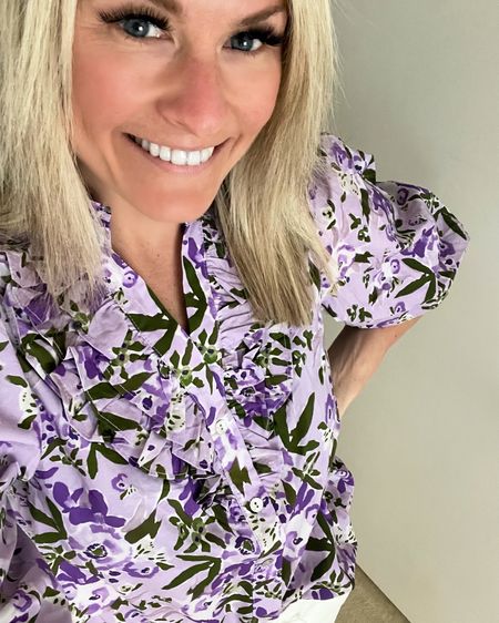 Trust me when I say you will be wearing this blouse on repeat! Make sure to size up since it runs small!

Fit4Janine, Spring Outfit, Avara

#LTKfindsunder100 #LTKstyletip #LTKSeasonal