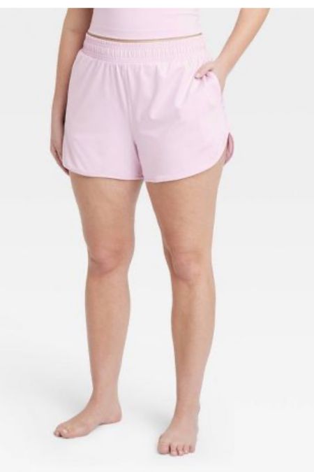 Pink shorts on sale 12.80$


#LTKFind #LTKfit #LTKSeasonal