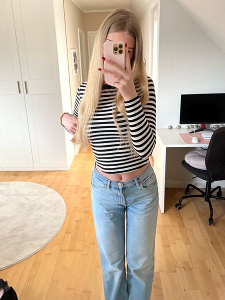 School outfit, winter fashion, 2023 fashion, basics , gold hoops , gold jewelry, sweatpants , longsleeve , beige , H&M , outfit inspo , outfit inspiration, blue jeans , bag, spring 2023, spring fashion , Shein, striped shirt 

#LTKunder50 #LTKstyletip #LTKfit