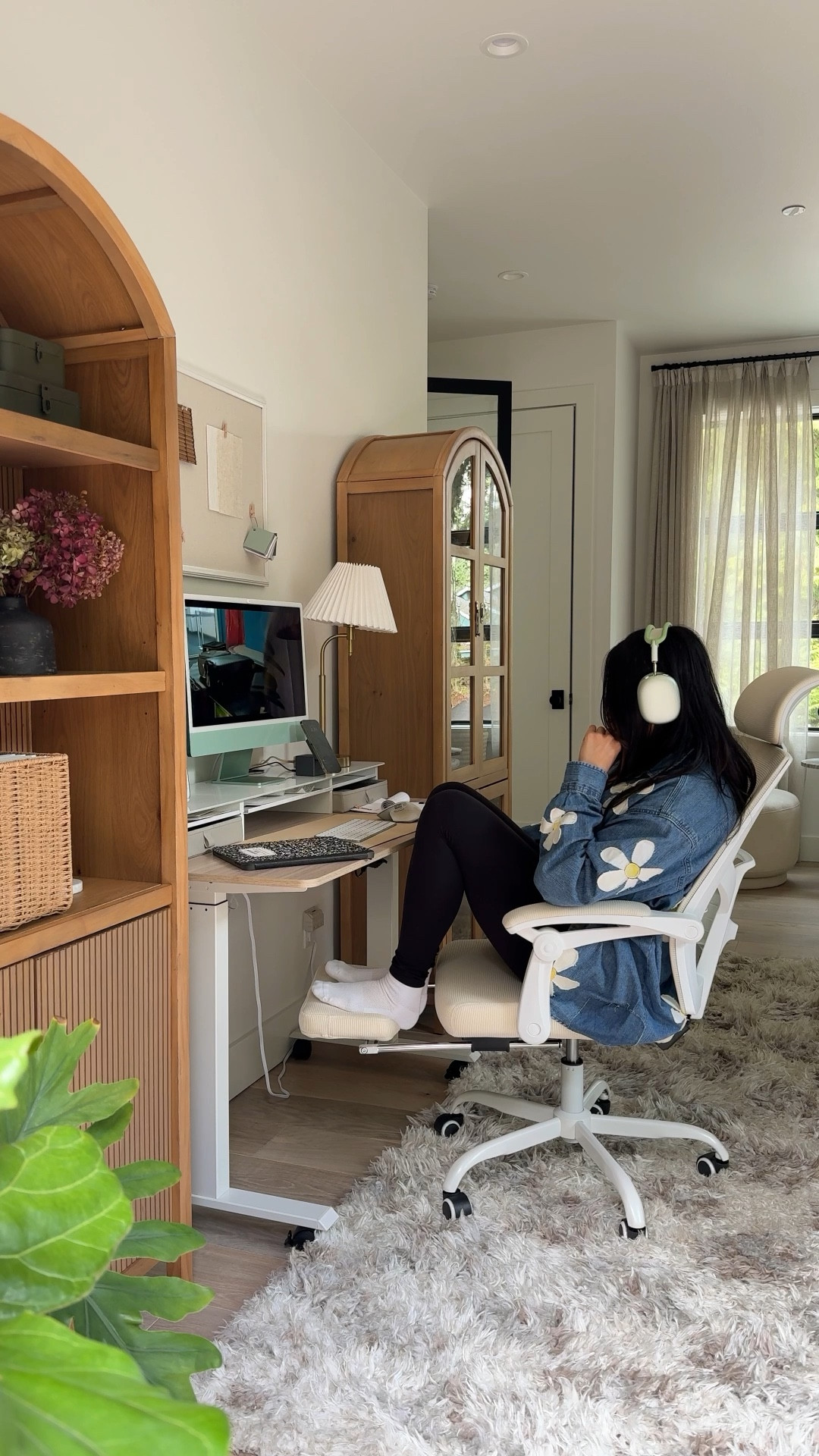 Office decor


#LTKhome #LTKfindsunder50 #LTKsalealert