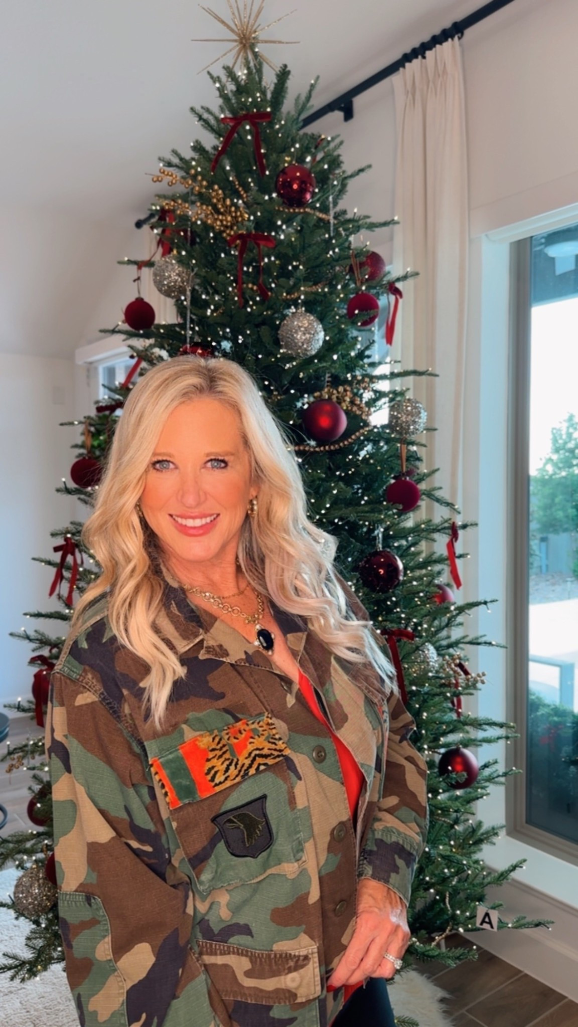 Love this camo Jacket with mixed media! @thewillowtree

#LTKOver40 #LTKdayinmylife #LTKMidsize