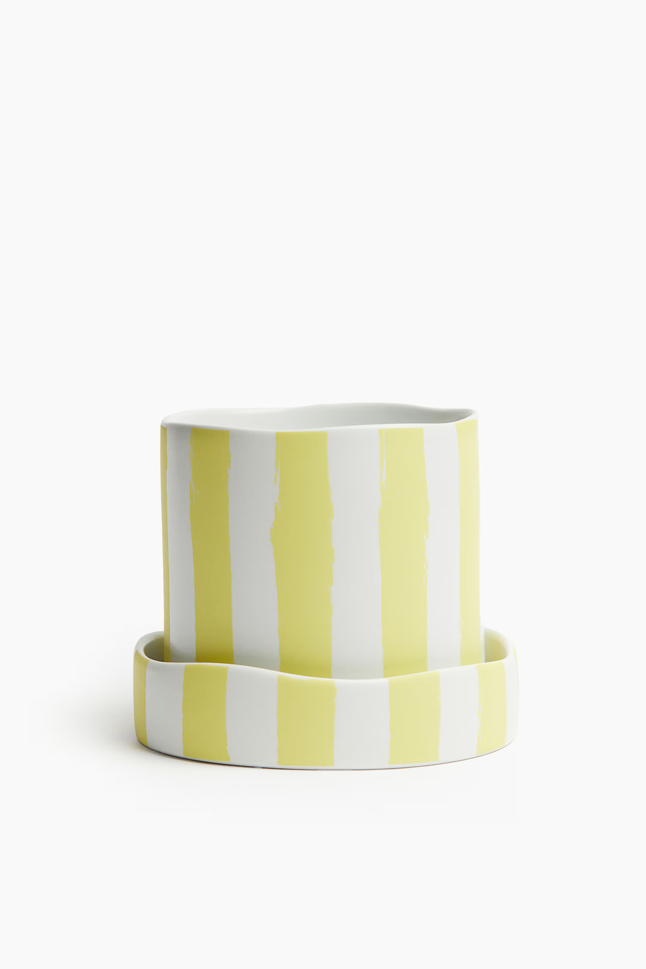 Patterned Plant Pot and Saucer | H&M (US + CA)