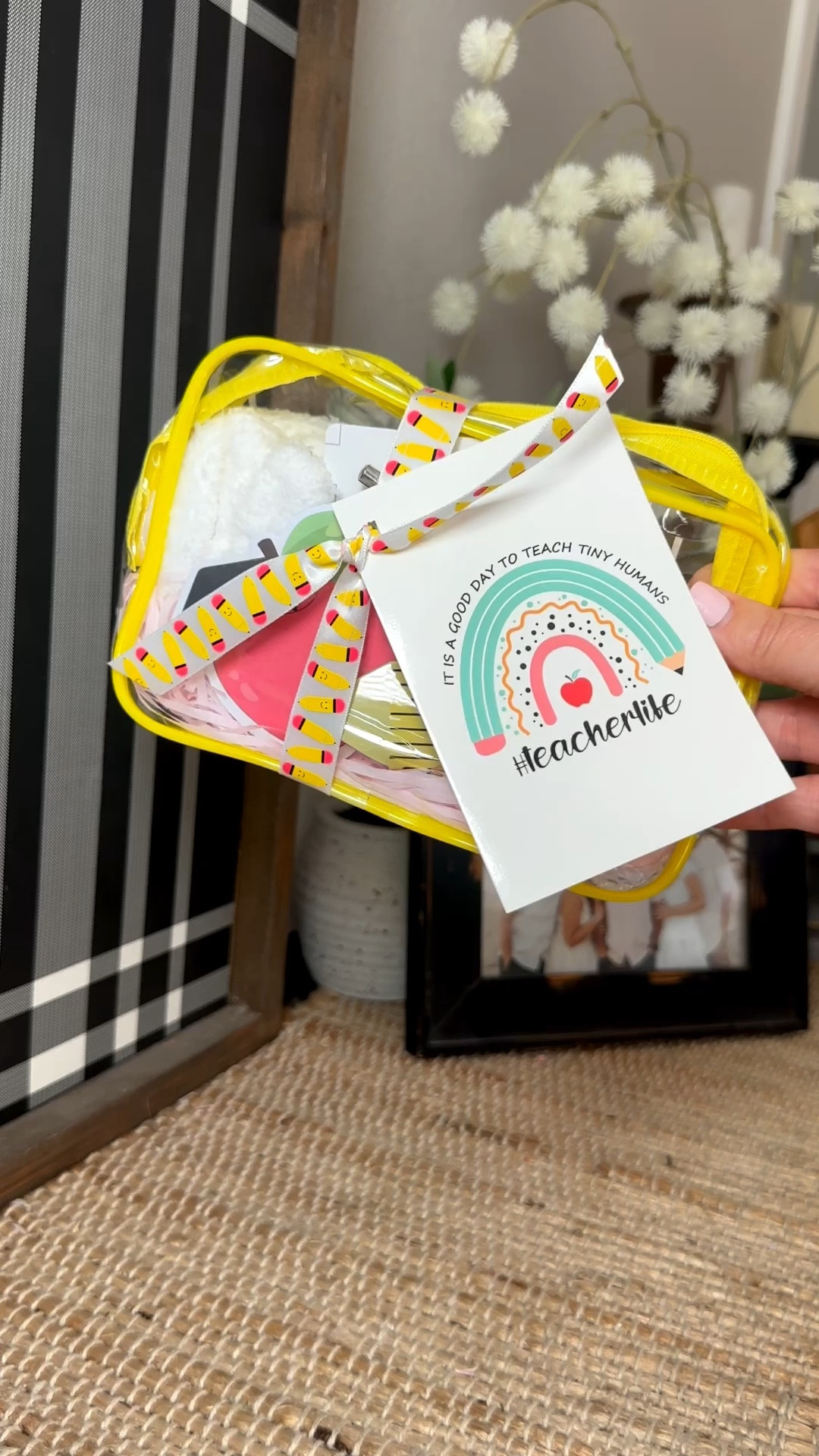 Teacher Appreciation Gift Set! So cute & useful. Fun for your favorite teachers or staff. Join me for more gift ideas!🍎📚

#LTKmomlife #LTKSeasonal #LTKstorytime