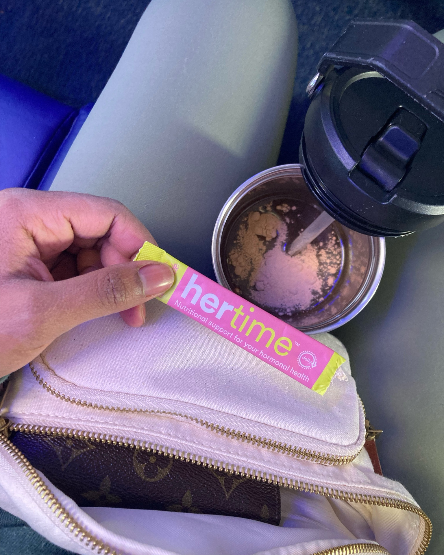 Quick traveling, mom hack for staying balanced on busy days: My go-to for hormonal support! 🌸 Mixing up my [@hertime](https://hertime.com) wherever life takes me. 

It’s easy, convenient, and makes a huge difference. 💪🏾 Ready to try it?


#HormoneHealth #OnTheGoSupport #Hertime #MomLife"

#LTKTravel #LTKActive #LTKFitness