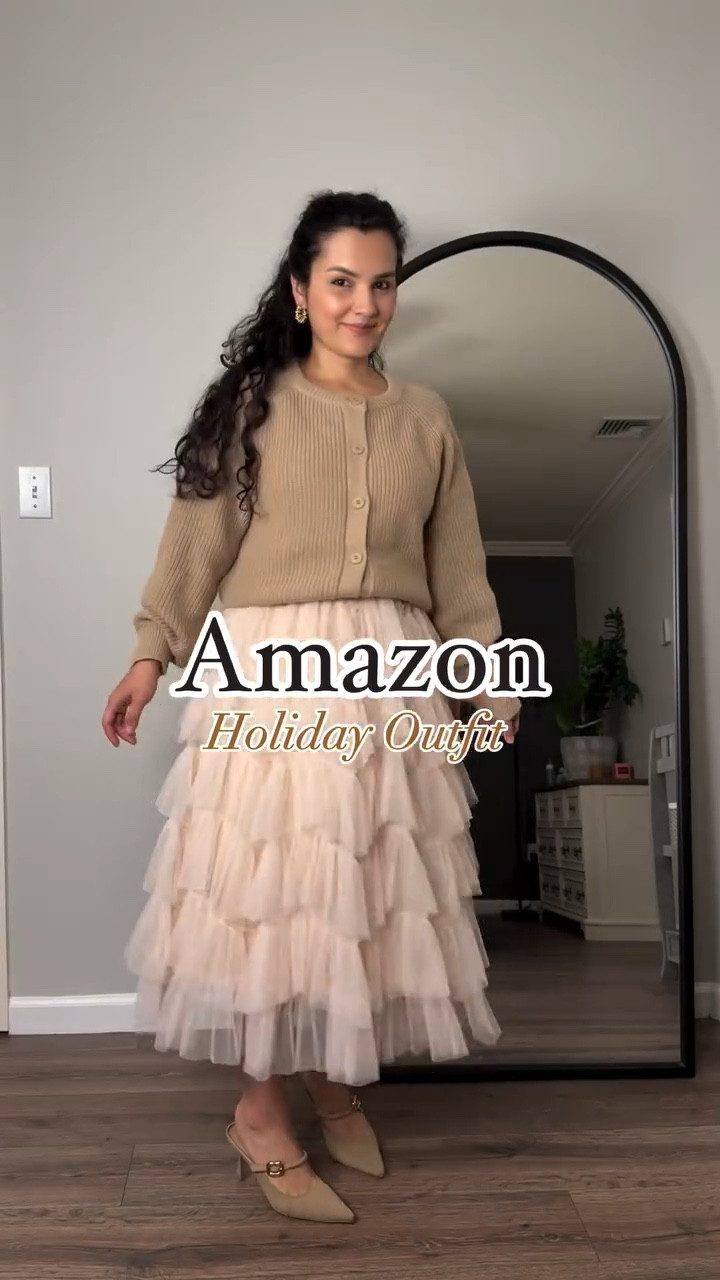 ✨Magical Moments ✨
Love this magical time of the year! Cute outfits, Christmas lights, movie, family time😍
What part is your favorite?
.
.
.
Holiday outfit ideas! 🌲✨

Comment “HOLIDAY” to receive direct links!✉️

✨you must be following me to receive direct links✨
Which look is your favourite?

✨EVERYTHING I SHARE IS LINKED TO MY ONLINE STORE! ✨which you’ll find up above in my bio!👆

OR
copy the link below into your internet search browser!👇👇

#LTKSaleAlert