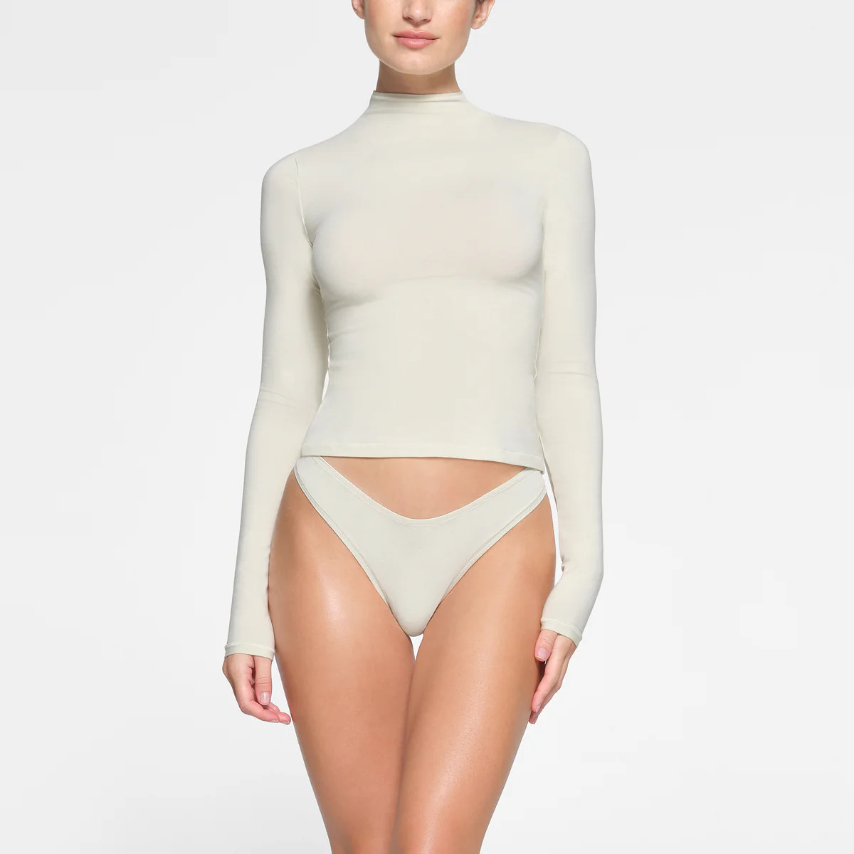 LONG SLEEVE TURTLENECK | SKIMS (US)