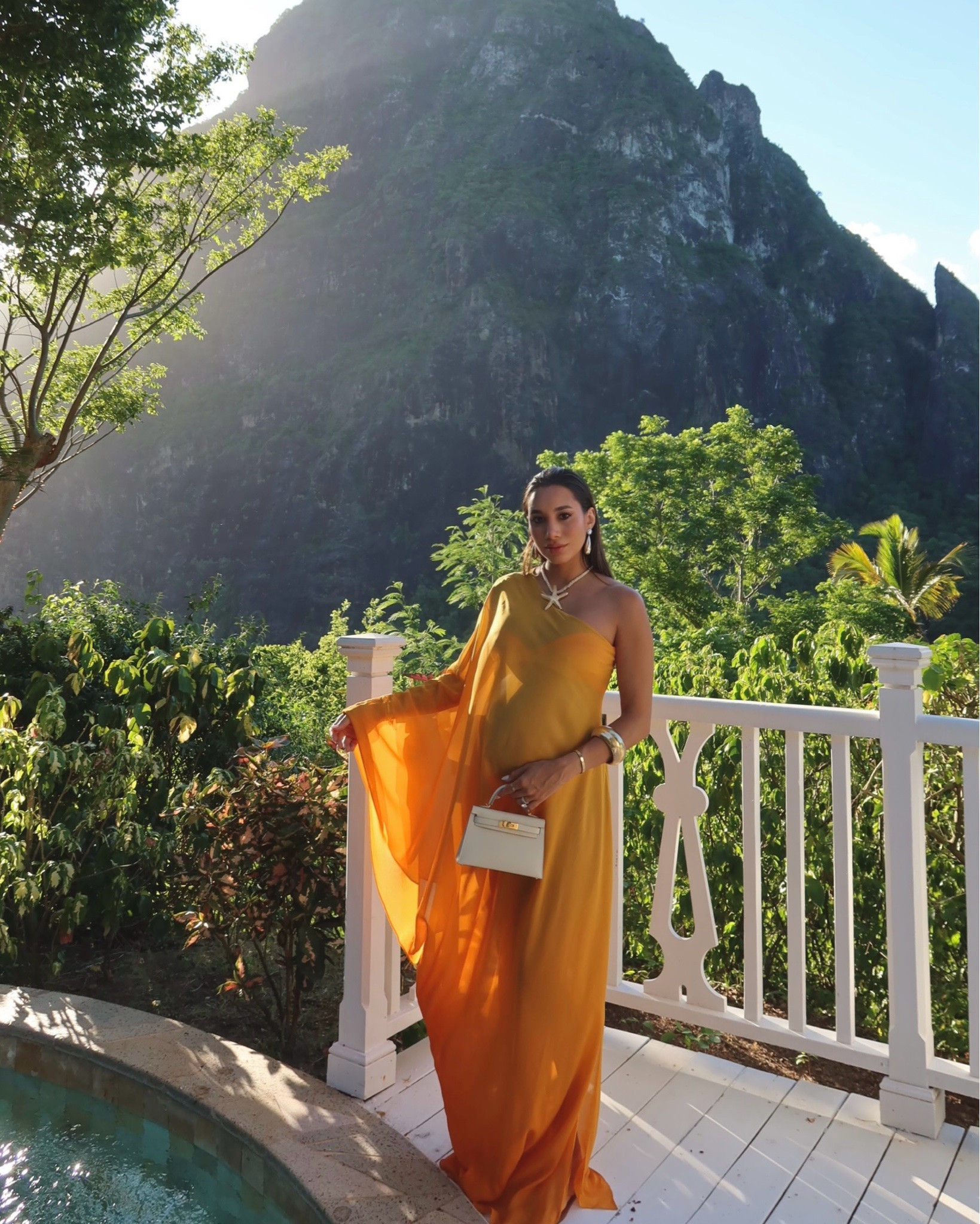 last sunset abroad before I become someone’s mama 🌅 it only felt right to dress for the occasion✨ @sugarbeachviceroy @viceroyhotels thank you for hosting our final babymoon! we will never forget this week 🤍 

#LTKootd #LTKBump #LTKTravel