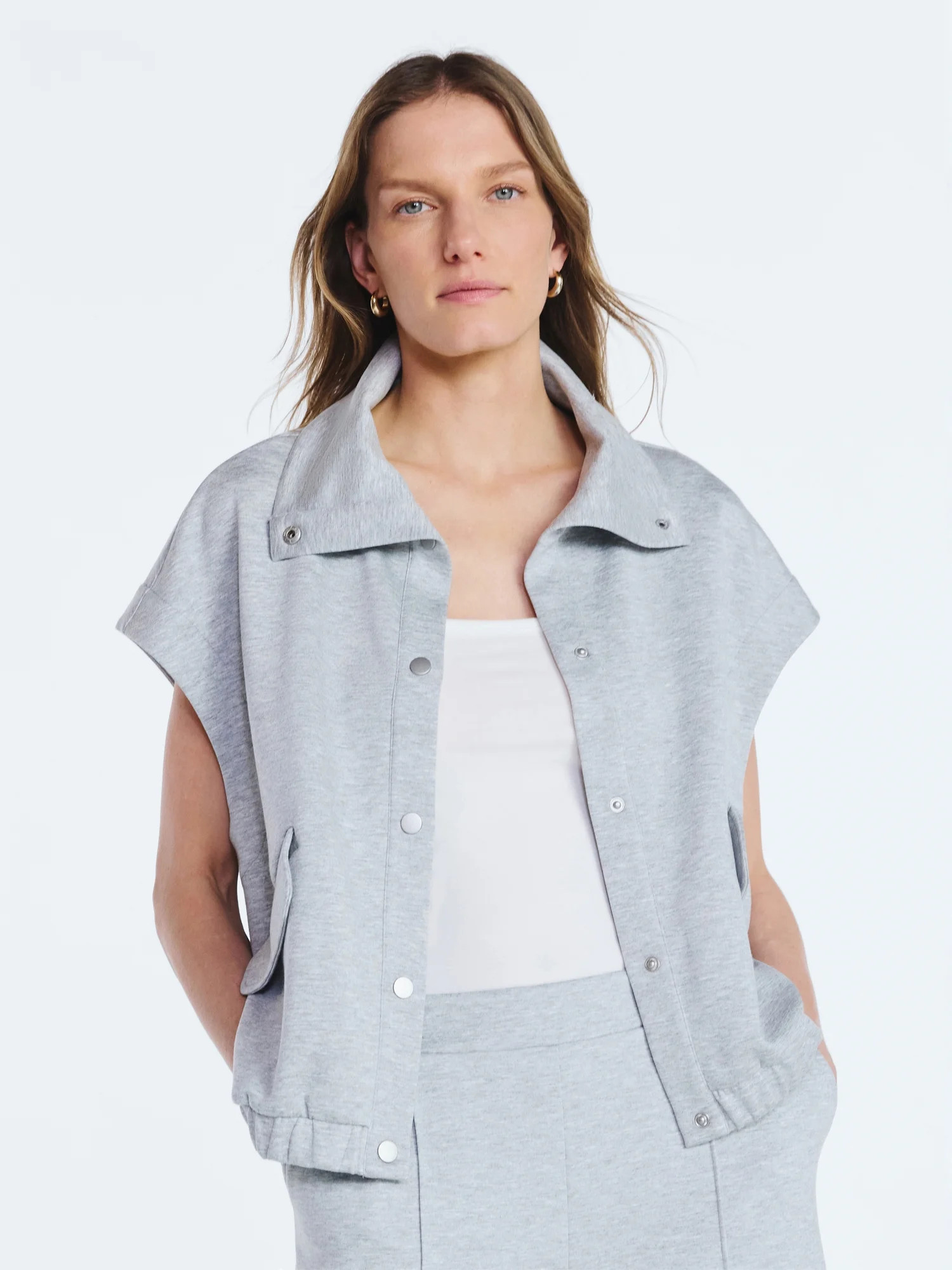 Scoop Women's and Women's Plus New Scubaknit Snap Vest, Sizes XS-4X | Walmart (US)