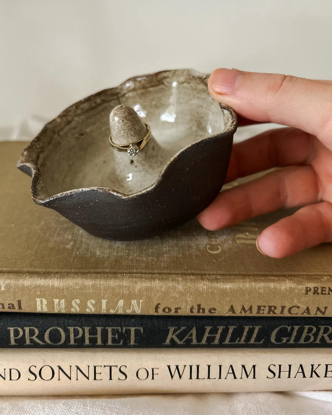 Black Clay White Wavy Wheel Thrown Ceramic Ring Dish - Etsy | Etsy (US)