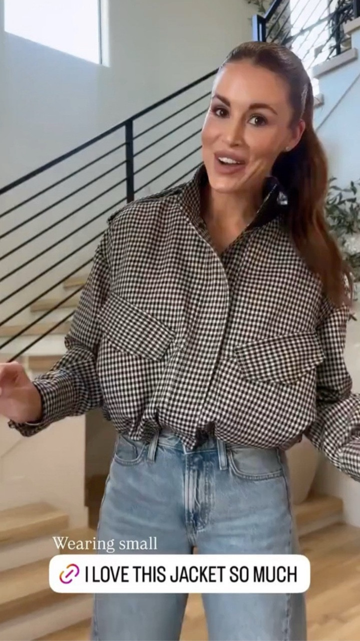 This is the cutest jacket I’ve seen in a long time! It buttons all the way up and has a bit of a cinched, cropped waist. The shoulder detail is so good. Looks great with jeans! The check print is also really cute! @Zara 

#LTKootd #LTKgrwm #LTKdayinmylife