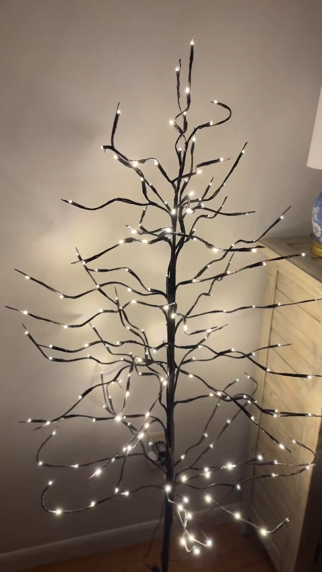perfect glowy tree for fall, halloween, thanksgiving AND Christmas!!
