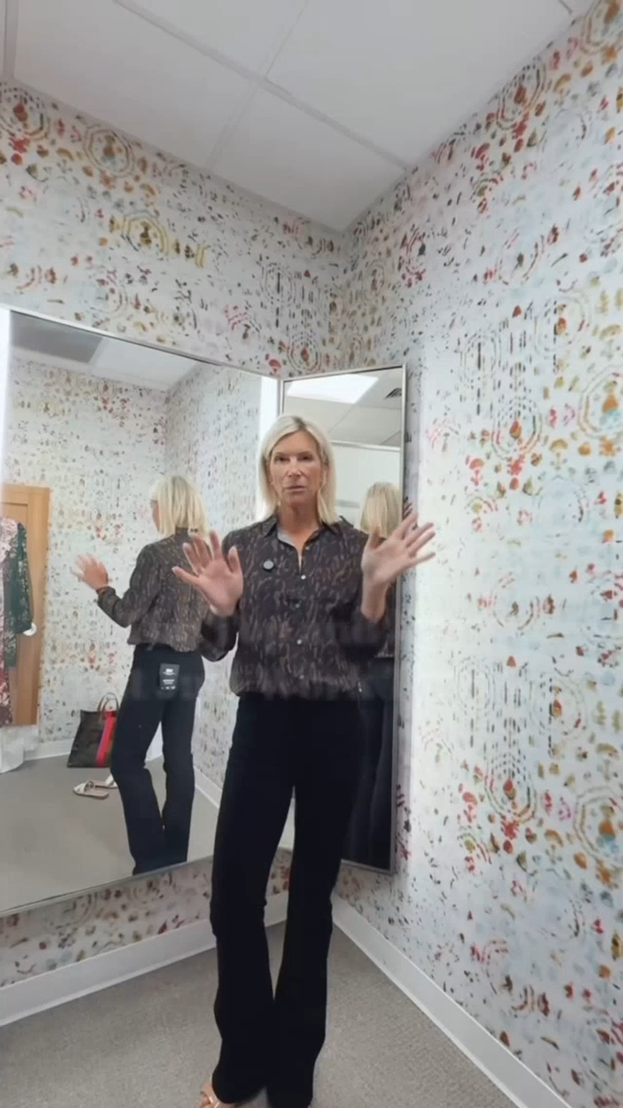 I finally understand why everyone talks about these jeans. Add this incredibly soft blouse, and you've got an outfit that works for dinner, date night, work, or anything in between. 

 #LTKootd #LTKSaleAlert