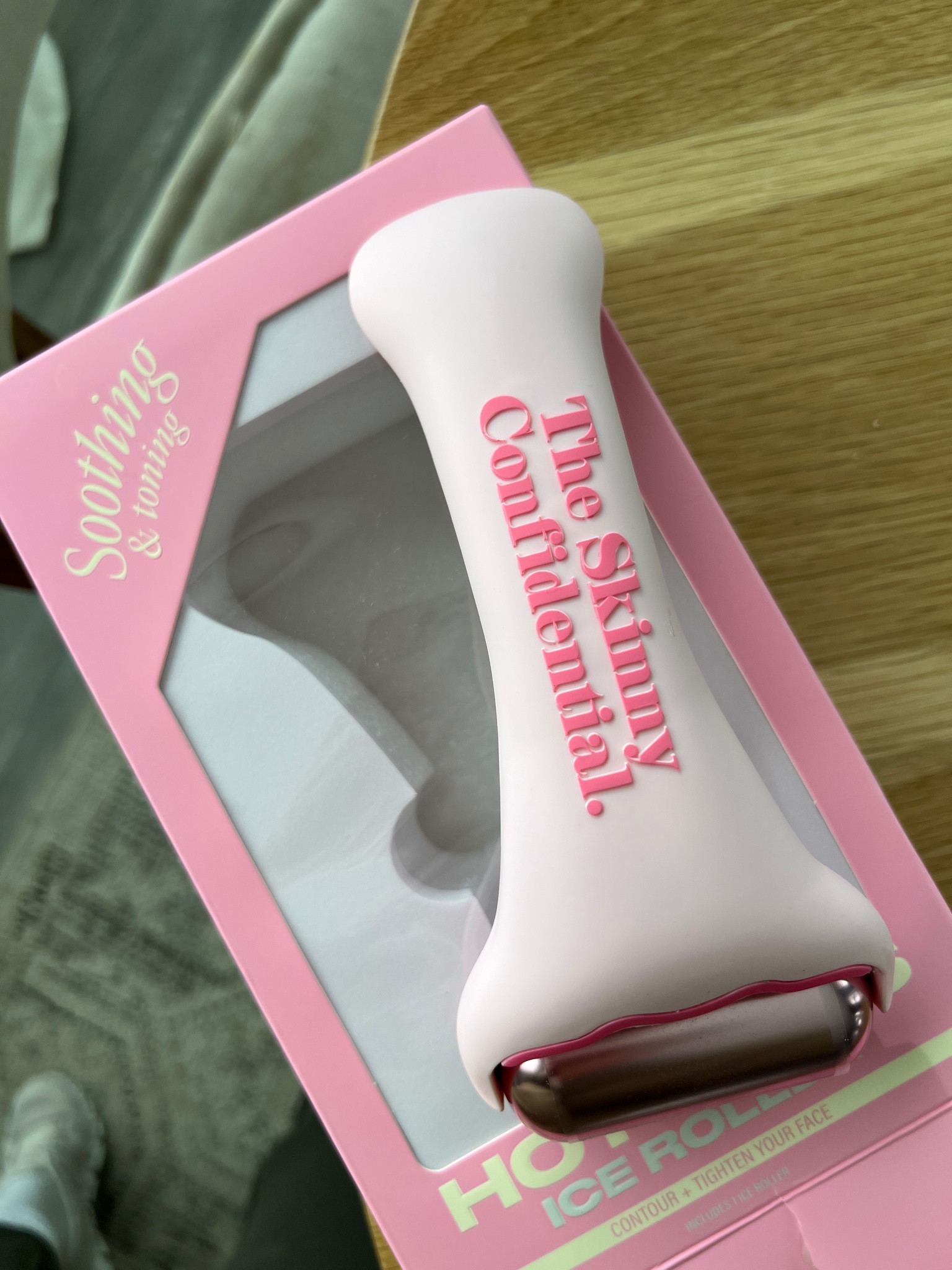 Favorite skincare product of 2024! 


Skincare
Beauty
Ice roller
Face contour 


#LTKbeauty #LTKfindsunder100