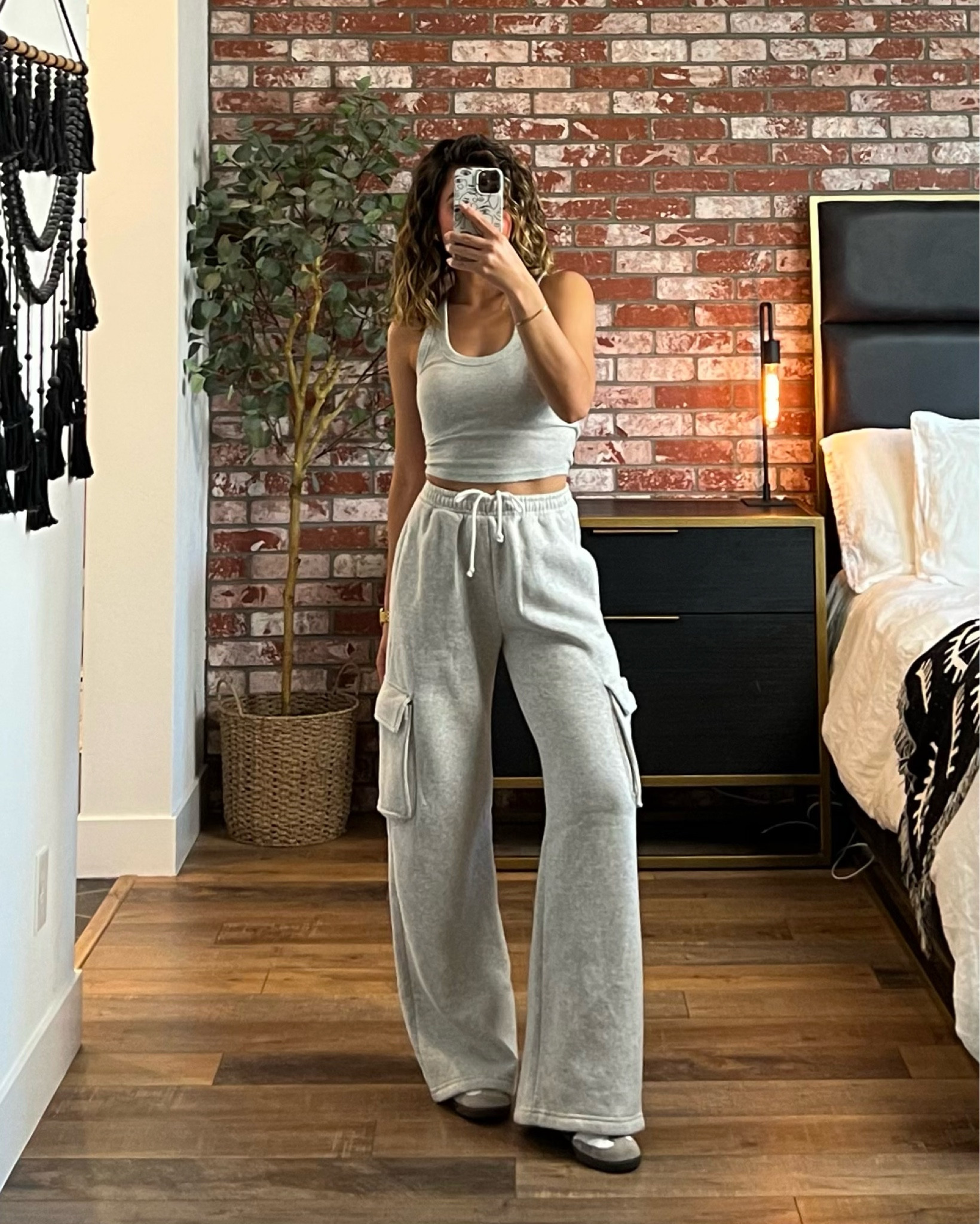 Cargo Wide Leg Sweatpant (LIGHT GREY, XS)

#LTKSeasonal #LTKstyletip