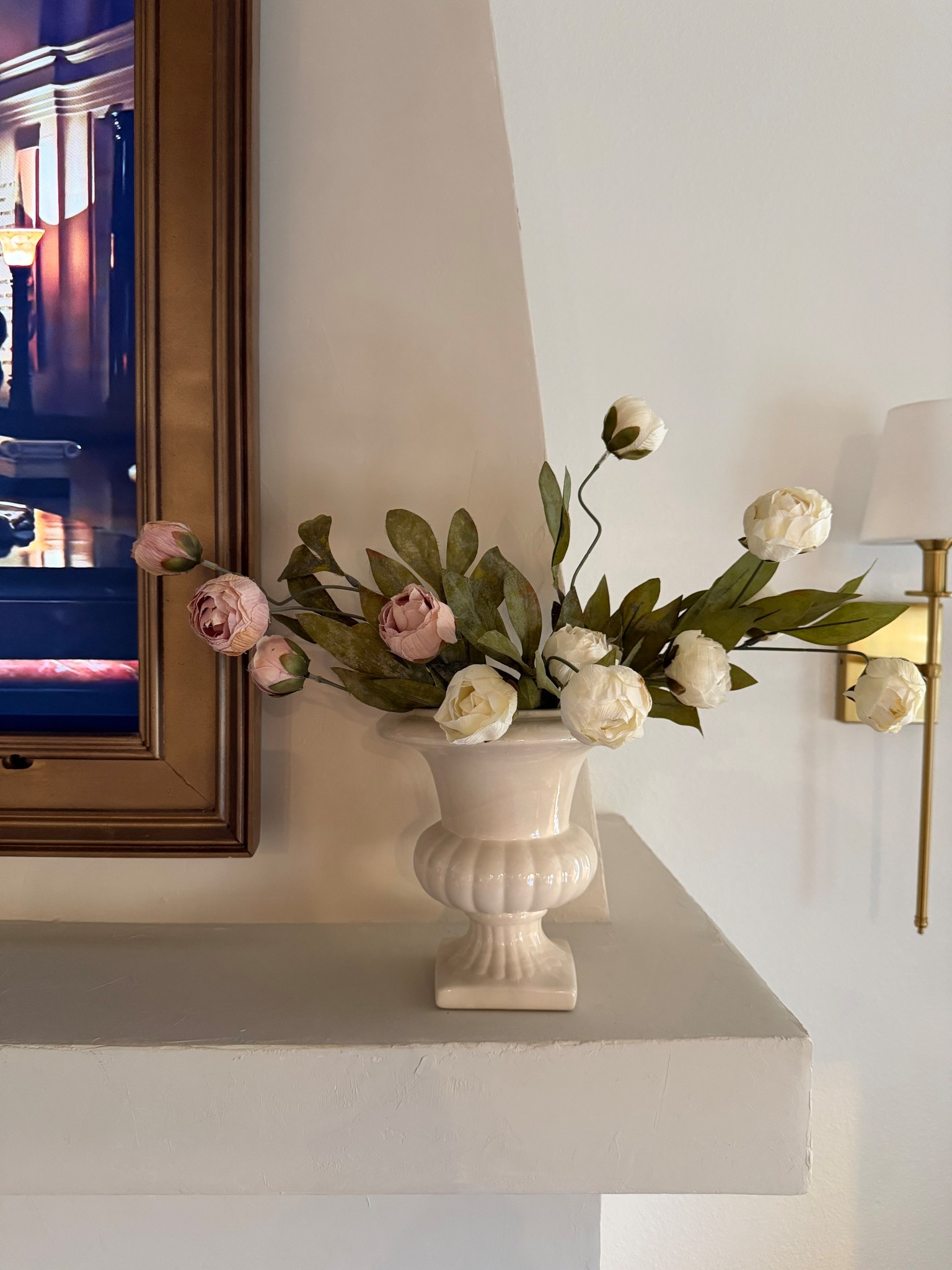 These exact stems are out of stock from Michael’s, but I’ve linked some super similar stems from Amazon! I’ve heard great reviews from my decor friends about the Amazon ones! I’m ordering some to try as well 🦢❤️

#LTKHome #LTKSeasonal