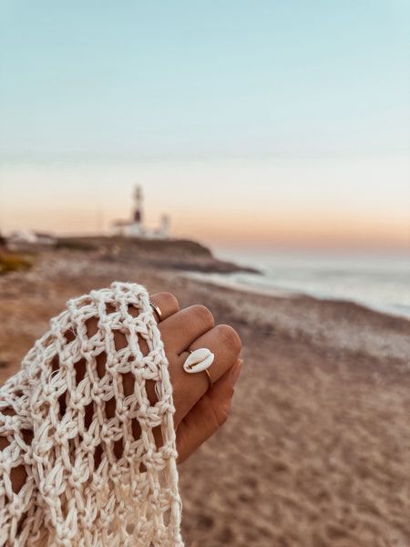 A must have piece for the beach lovers🐚
#springoutfit #boho #crochet #vacation #travel #ring #shellring #jewelry


#LTKfindsunder50 #LTKFestival #LTKtravel