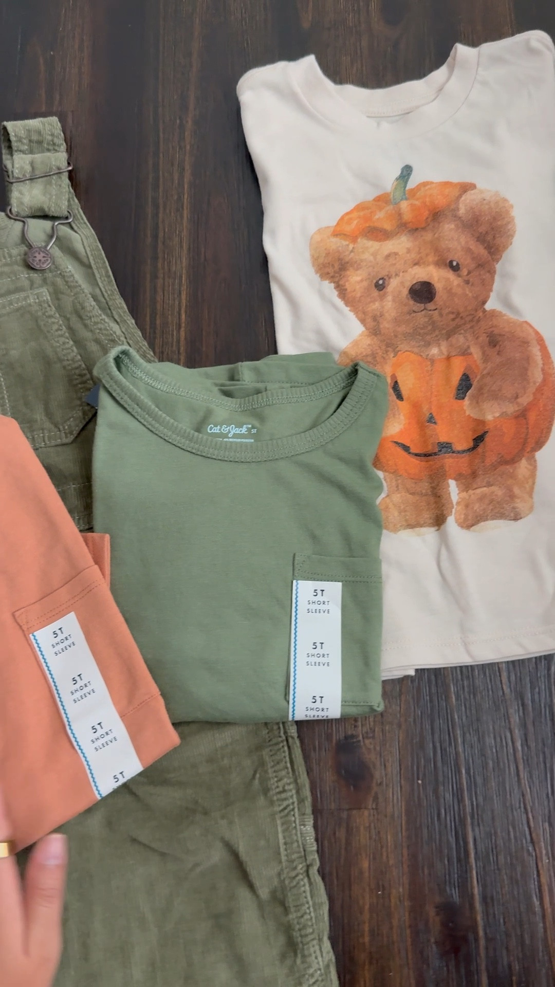 CUTEST fall clothes for my toddler!!!😍🥰

#LTKKids #LTKBaby #LTKFamily