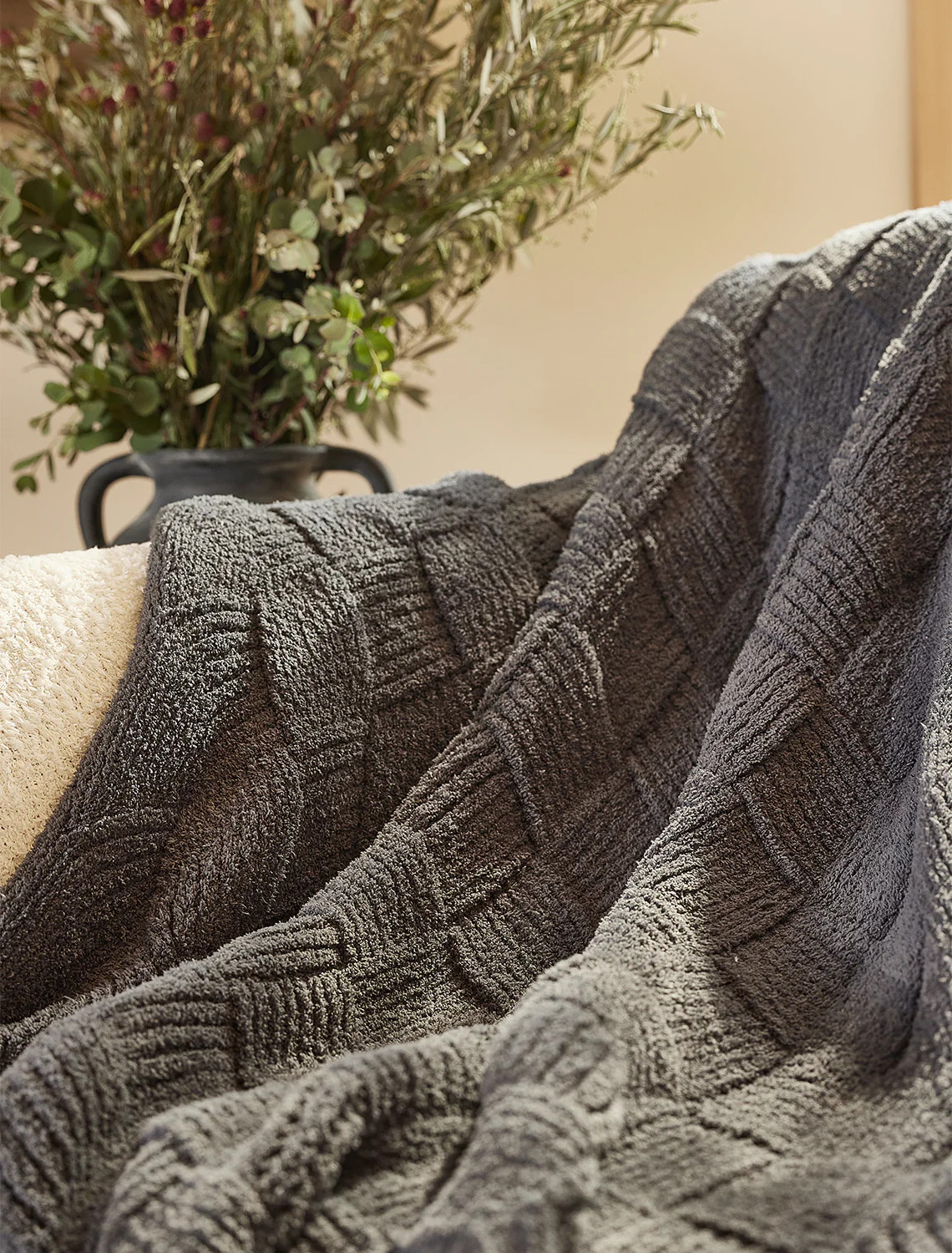 CozyChic® Diamond Weave Blanket | Barefoot Dreams