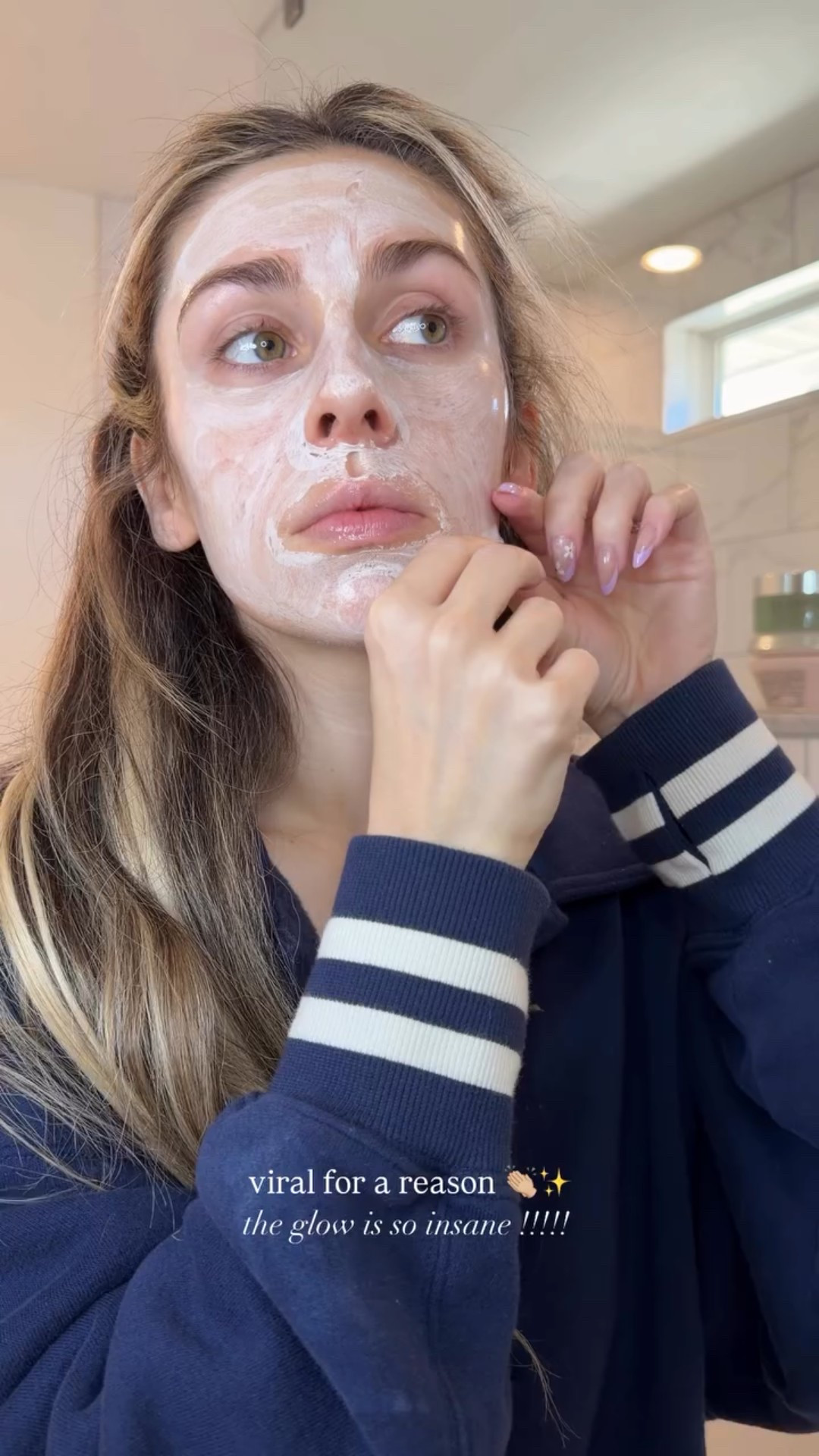 viral for a reason 👏🏼✨ @medicube_global_official 
 the glow is so insane !!!!!