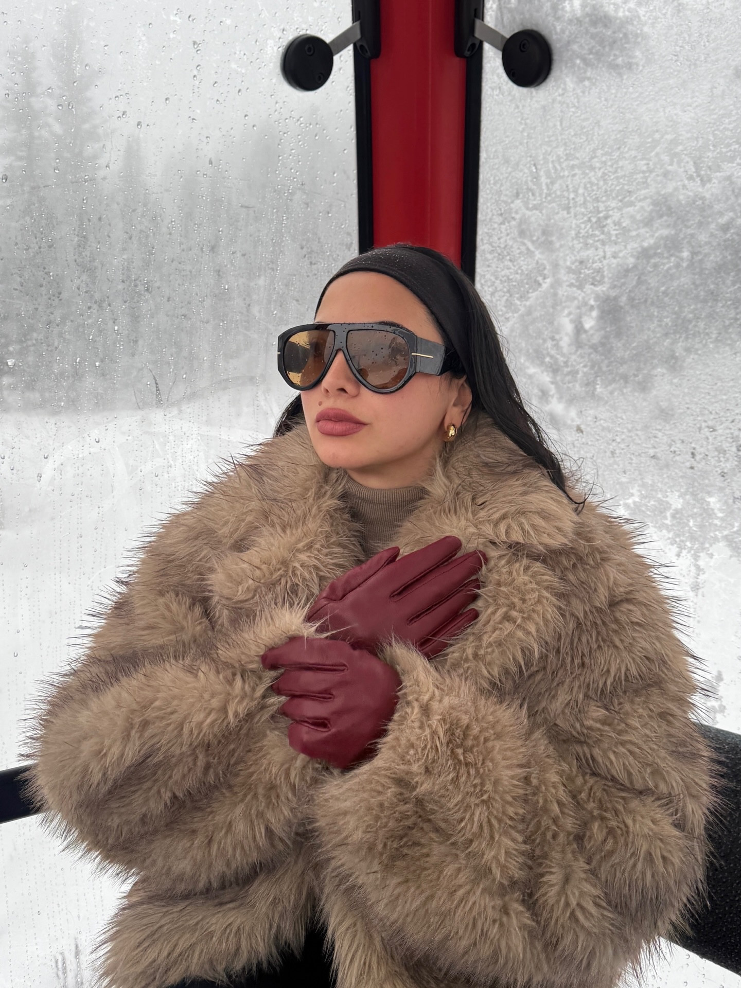 #OOTD a little pop of red ❤️ 

#styleinspo #whatiwore #winterfashion