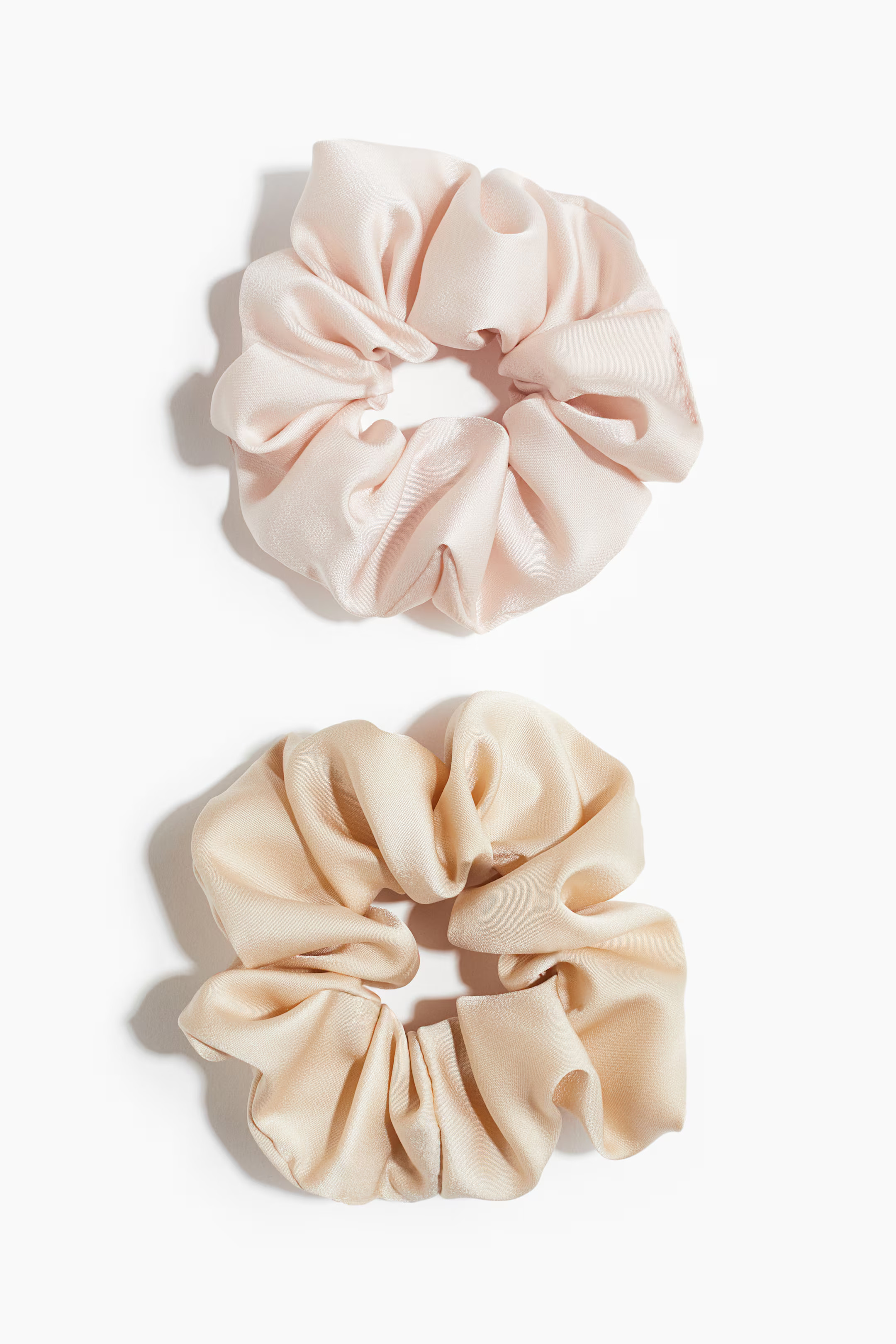 2-pack Scrunchies - Powder pink/light beige - Ladies | H&M US | H&M (US + CA)